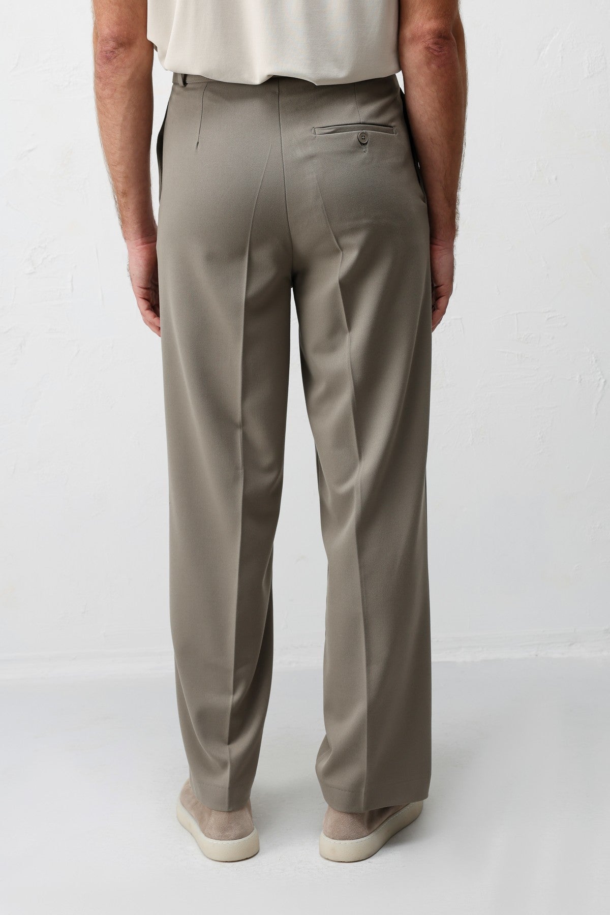 Antioch Relaxed-Fit Men's Pants with a Belt