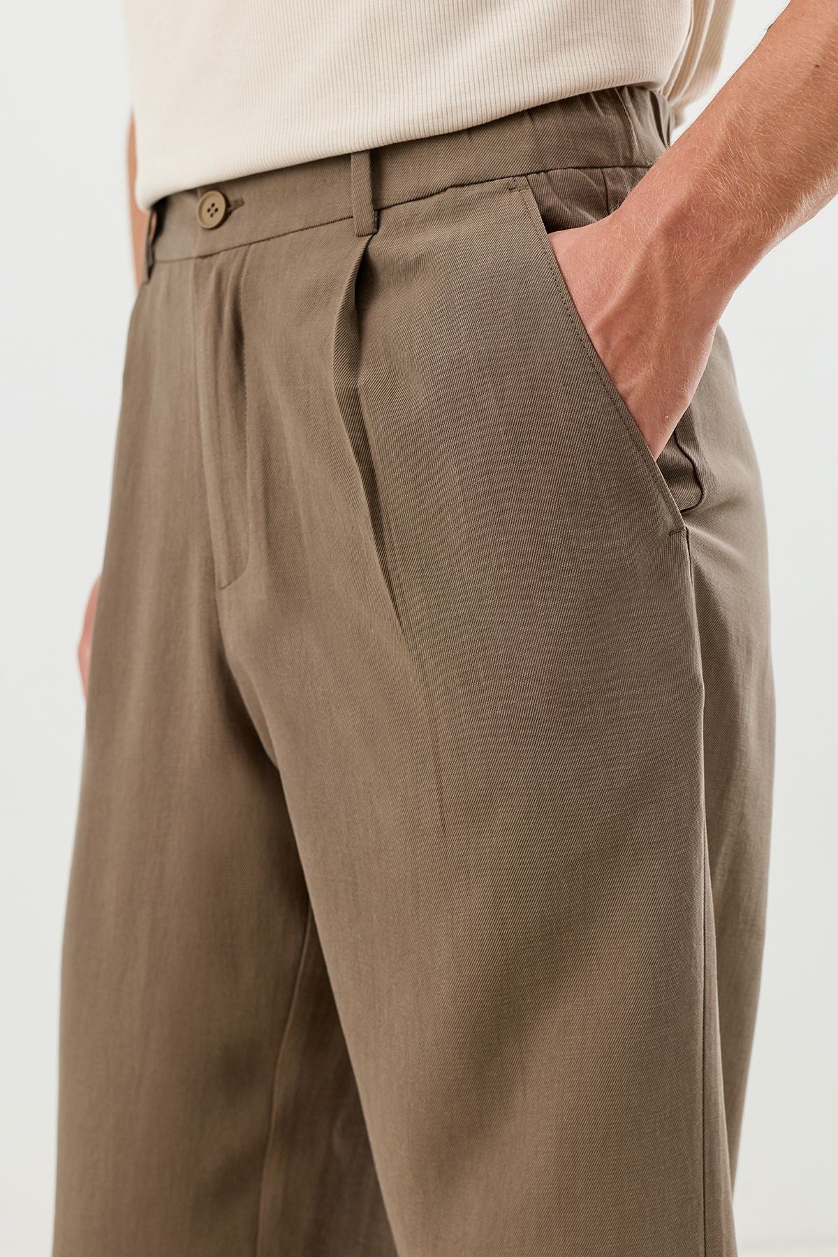 Men's Pants with Lyocell Blend