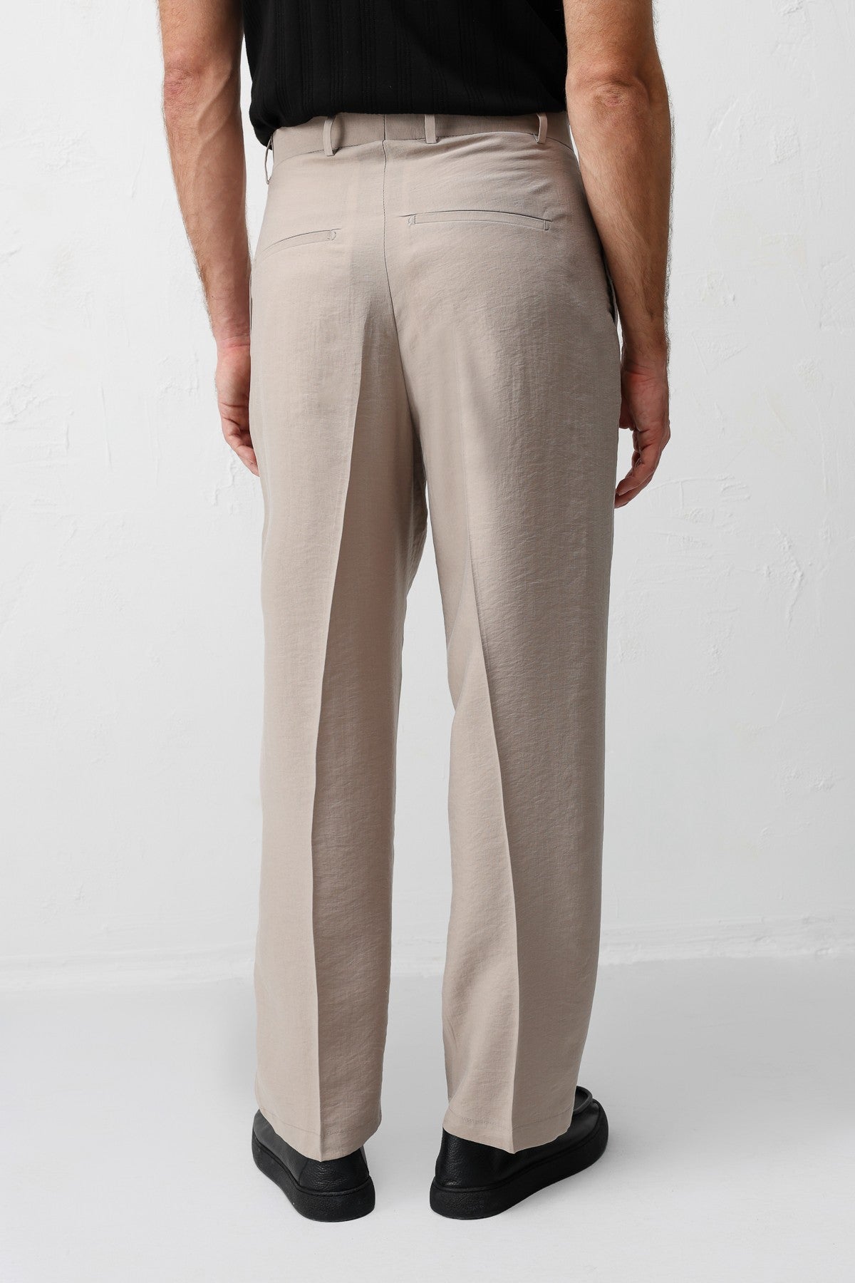 Antioch Lyocell Relaxed-Fit Pleated Men's Pants