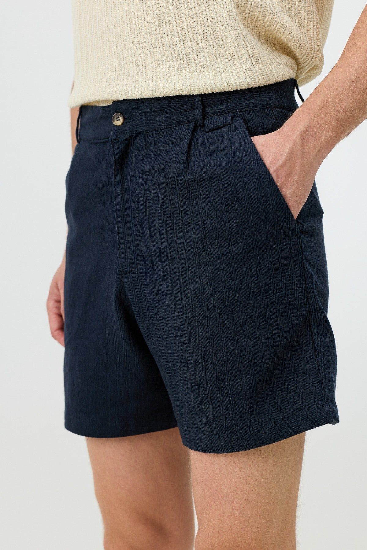 Antioch Men's Textured Linen-Blend Shorts