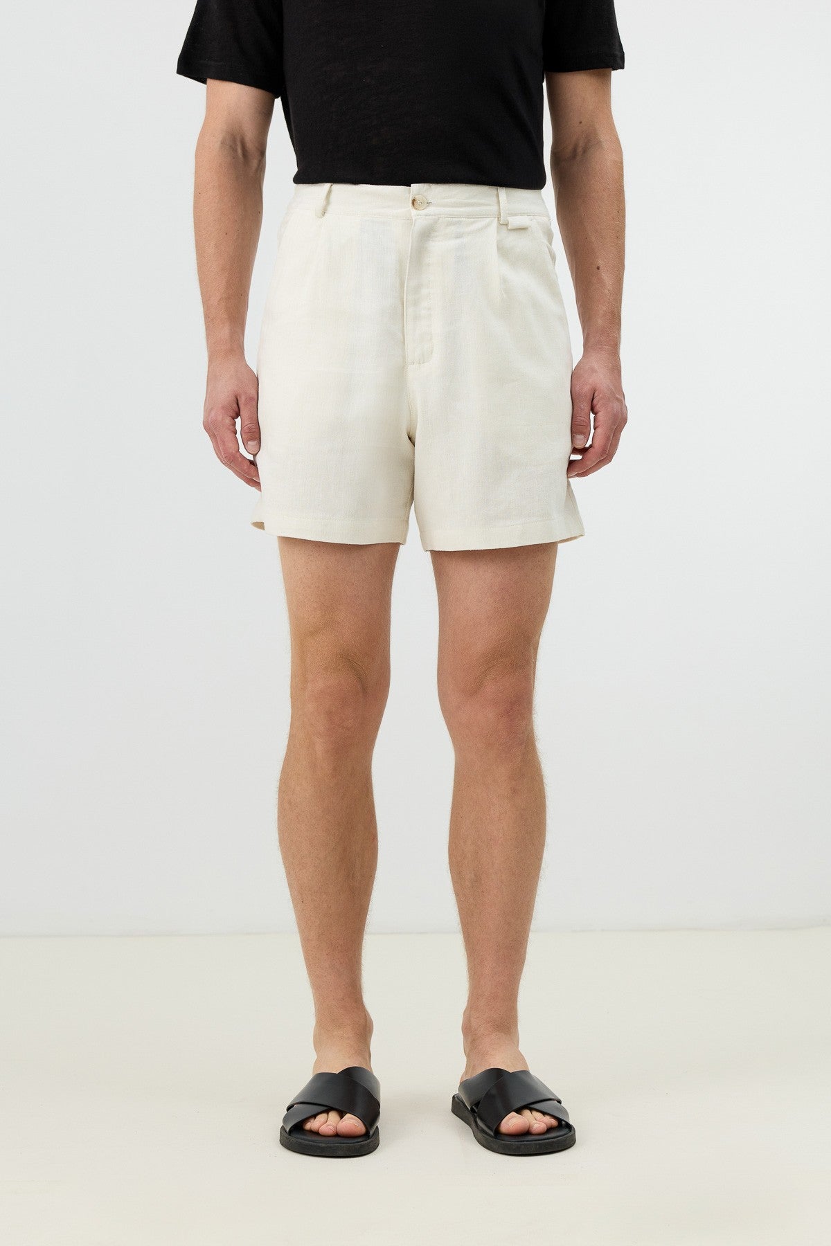 Antioch Men's Textured Linen-Blend Shorts