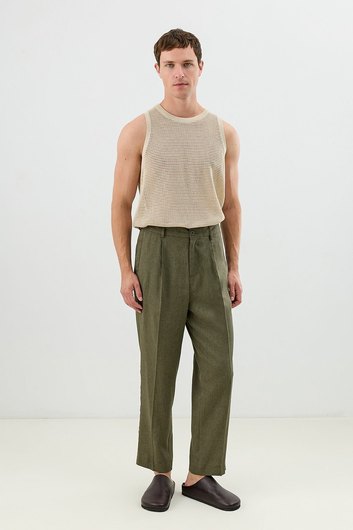 Men's Linen-Blend Pants with an Elastic Waistband