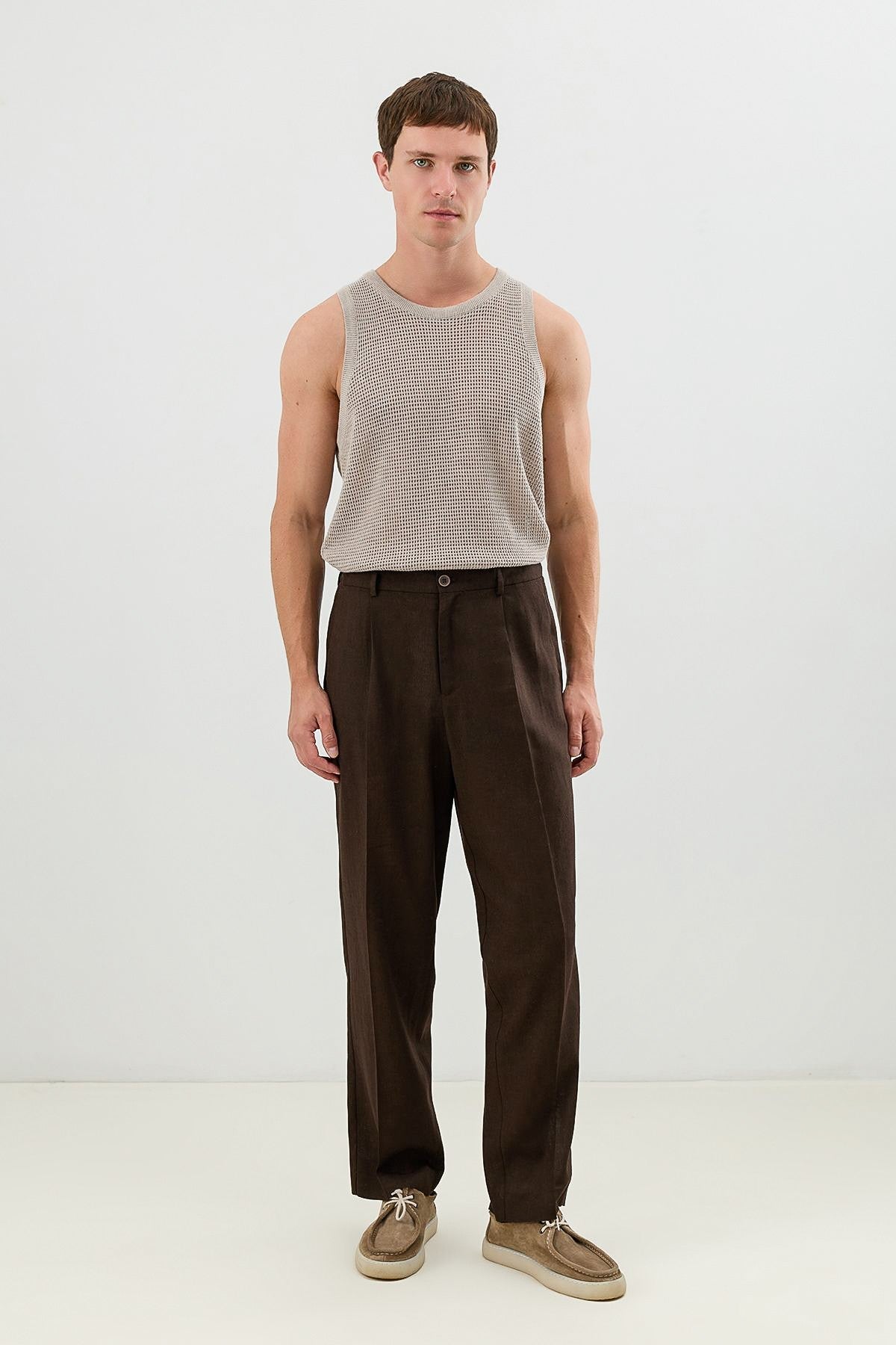 Men's Linen-Blend Pants with an Elastic Waistband