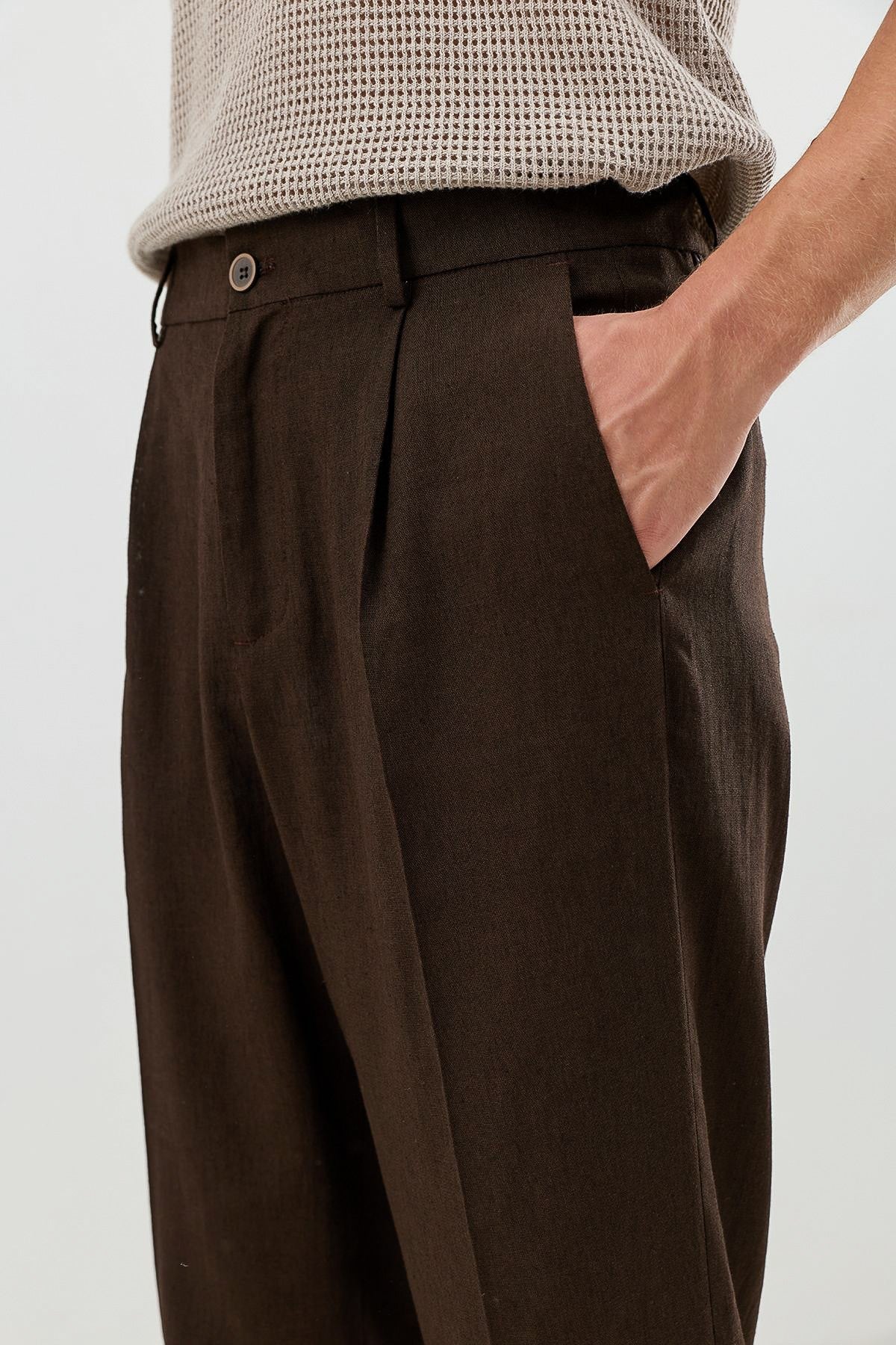 Men's Linen-Blend Pants with an Elastic Waistband