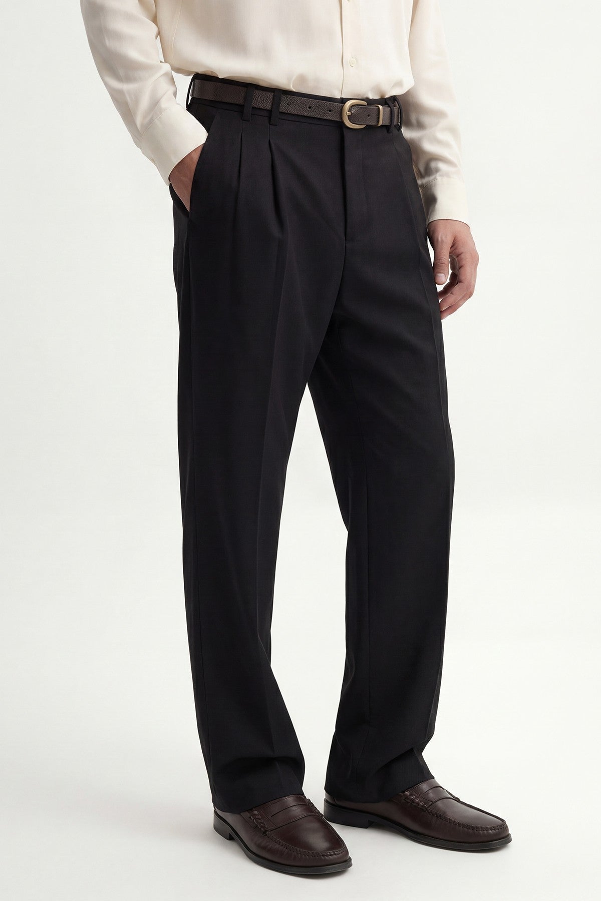 Pleated Relaxed-Fit Men's Pants