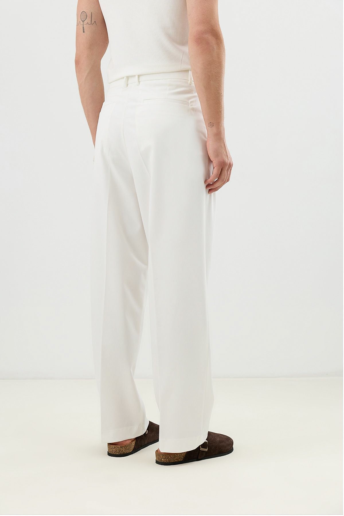 Pleated Relaxed-Fit Men's Pants