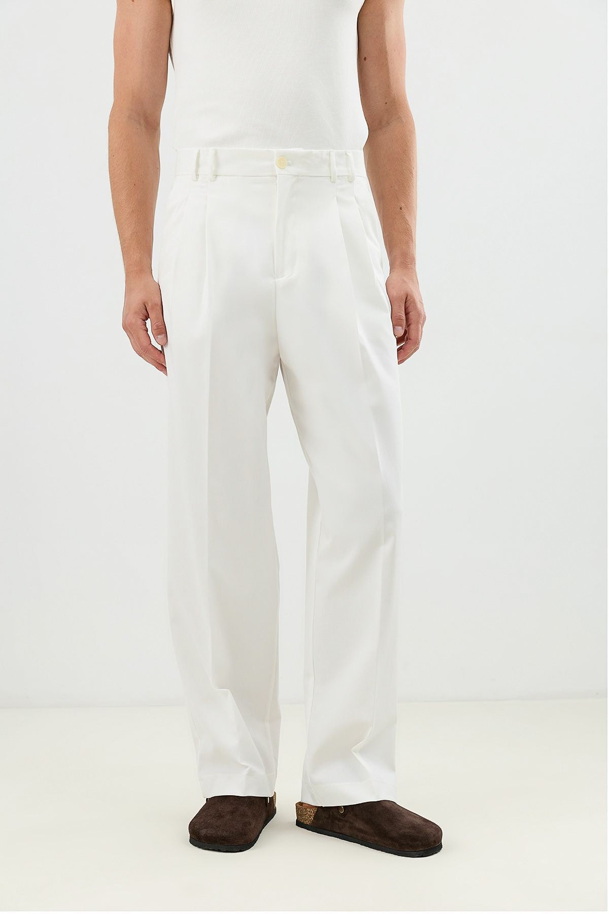 Pleated Relaxed-Fit Men's Pants