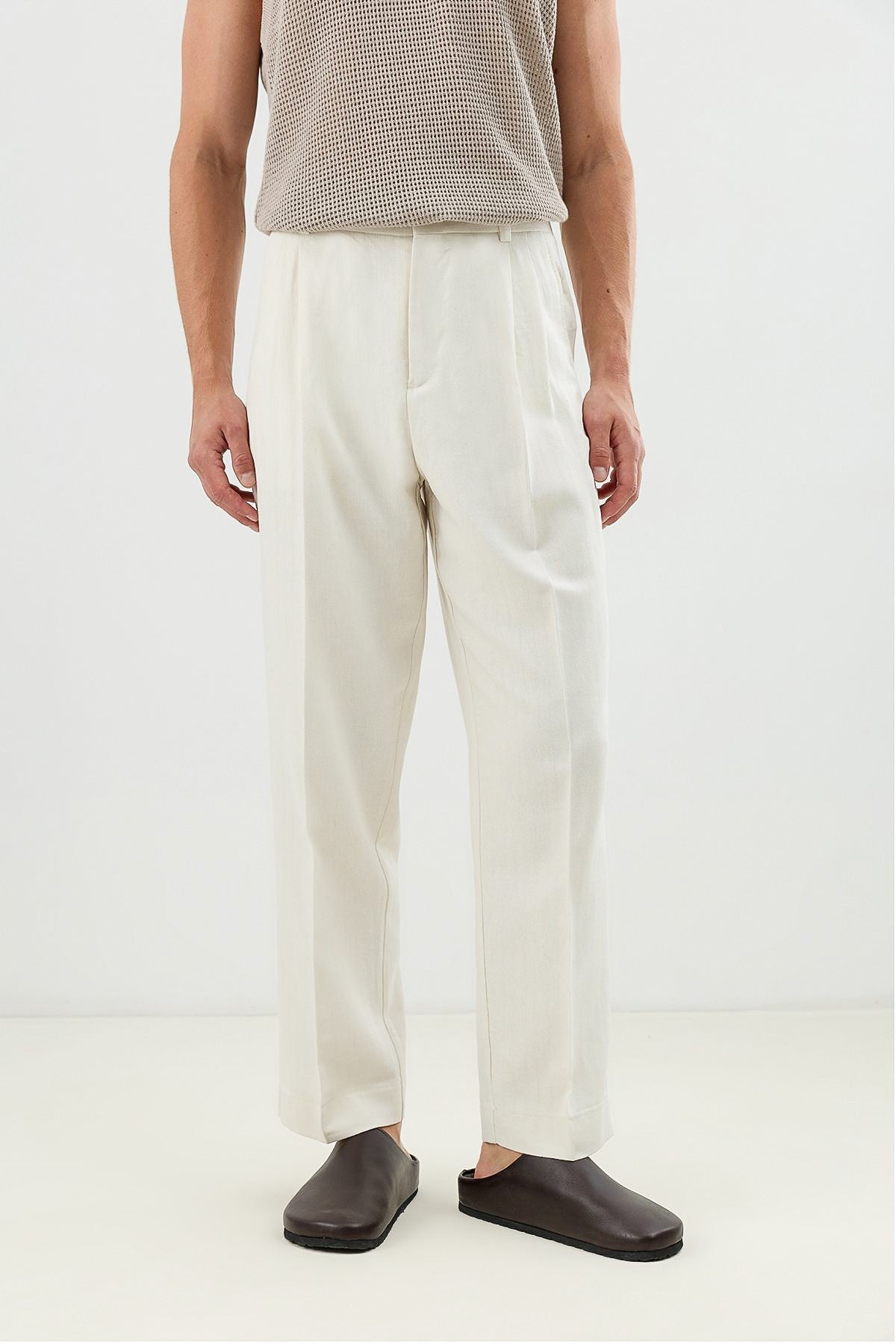 Men's Pleated Pants with Linen Blend