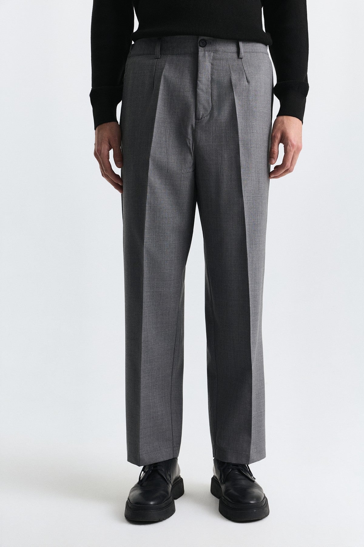 Wool-Blend Pleated Pants
