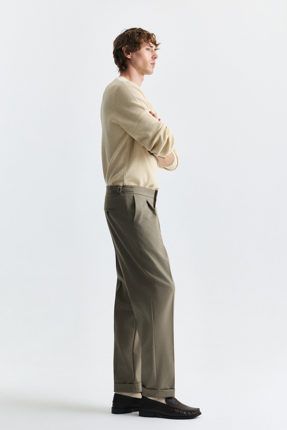 Relaxed-Fit Wool-Blend Pleated Pants