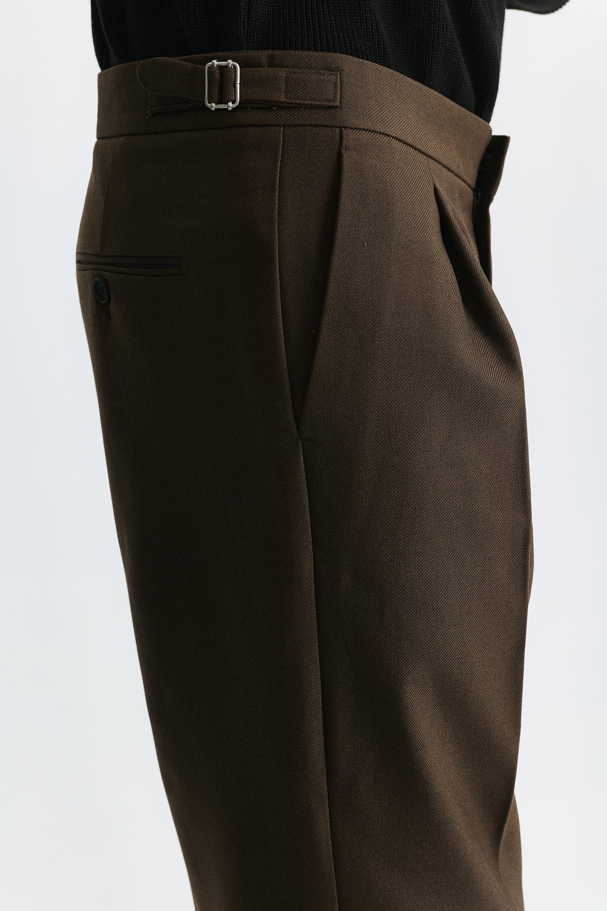 Relaxed-Fit Wool-Blend Pleated Pants