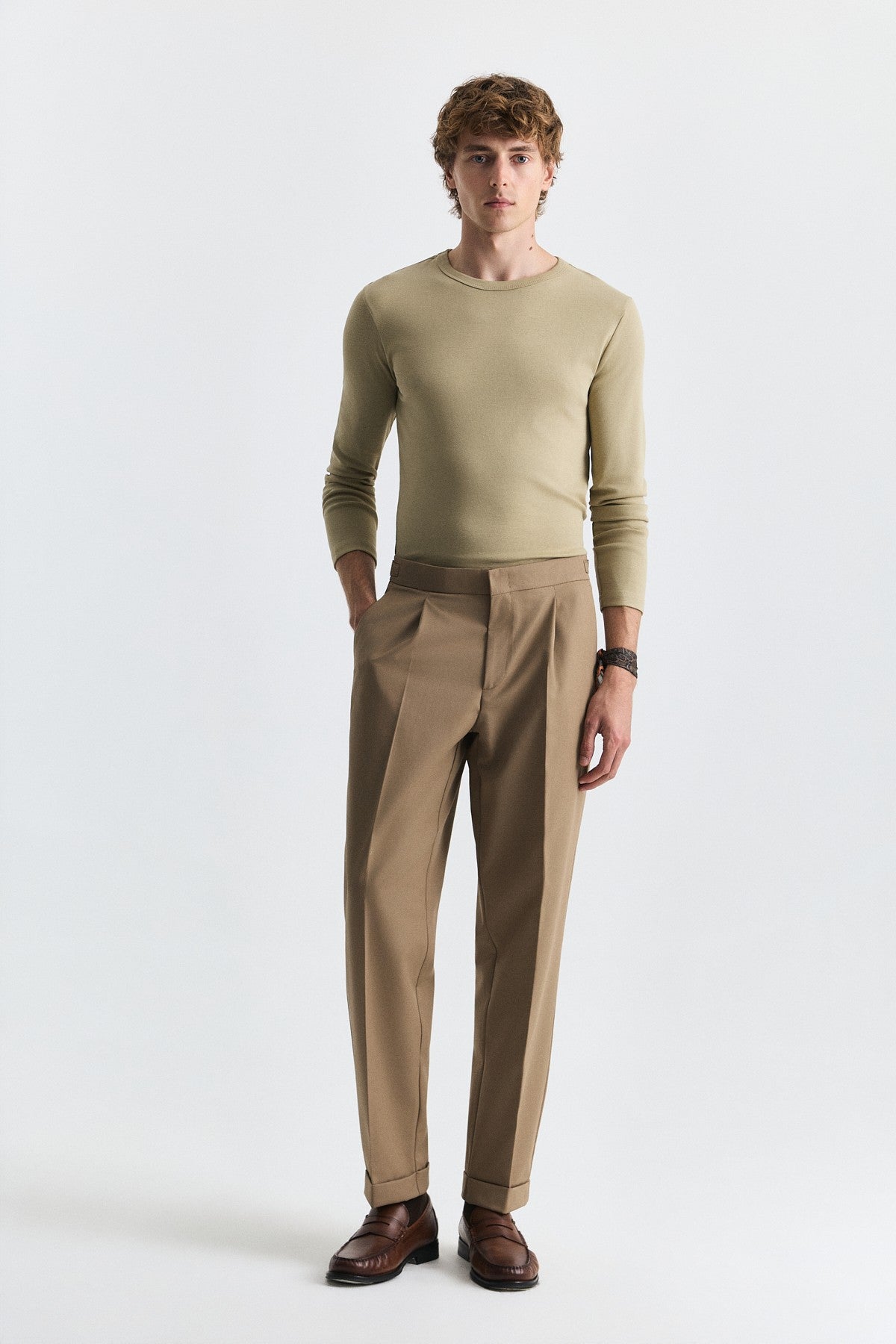 Relaxed-Fit Wool-Blend Pleated Pants