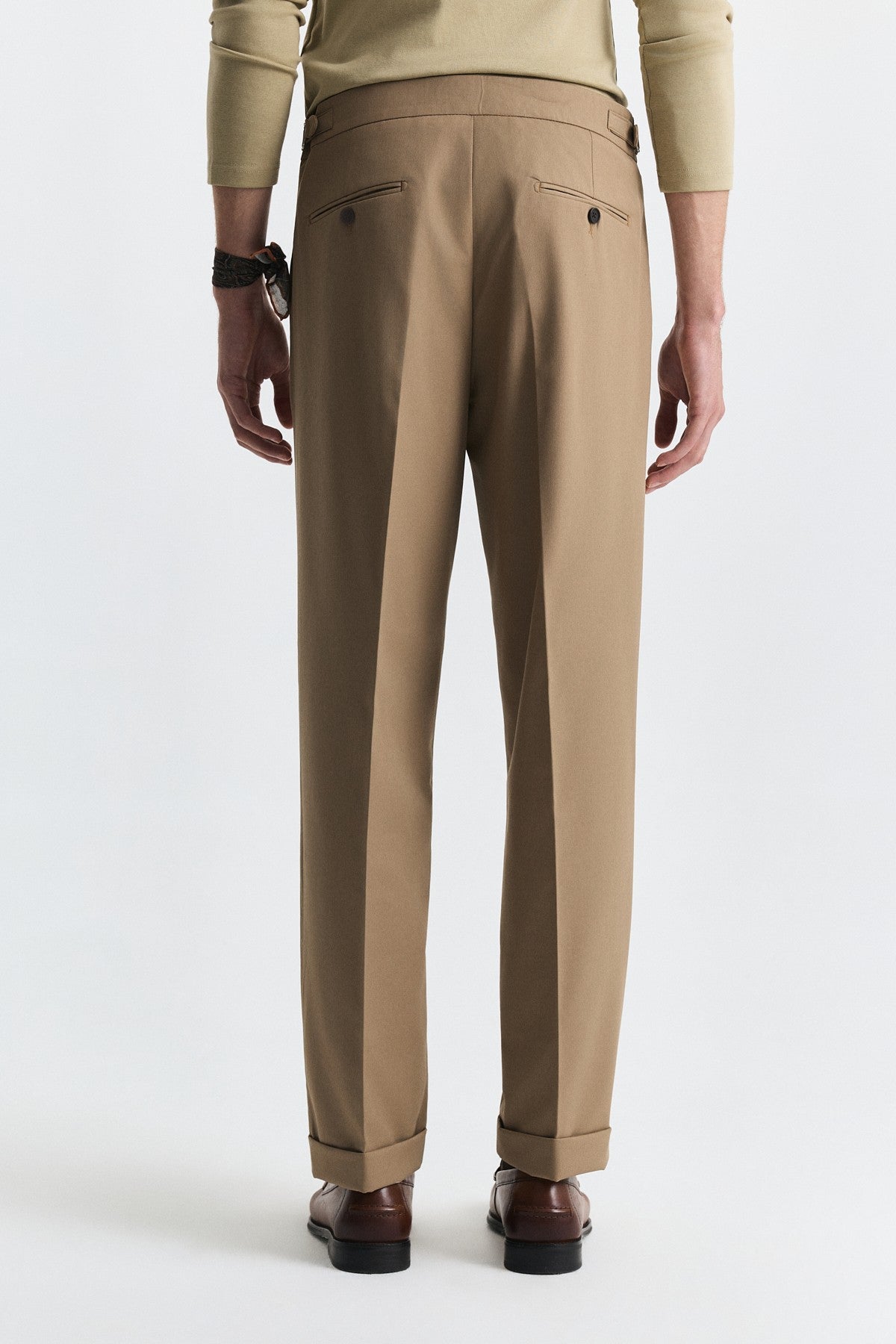 Relaxed-Fit Wool-Blend Pleated Pants