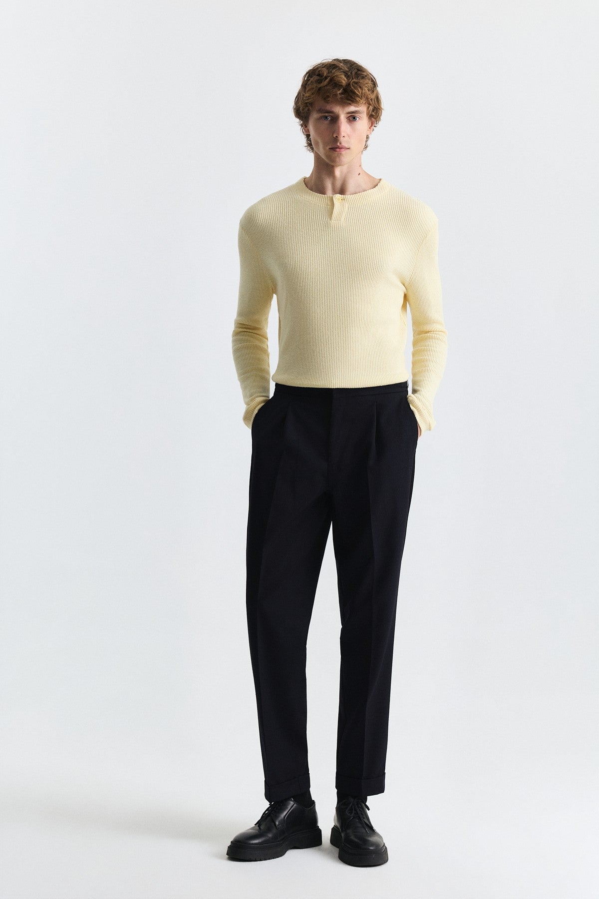 Relaxed-Fit Wool-Blend Pleated Pants