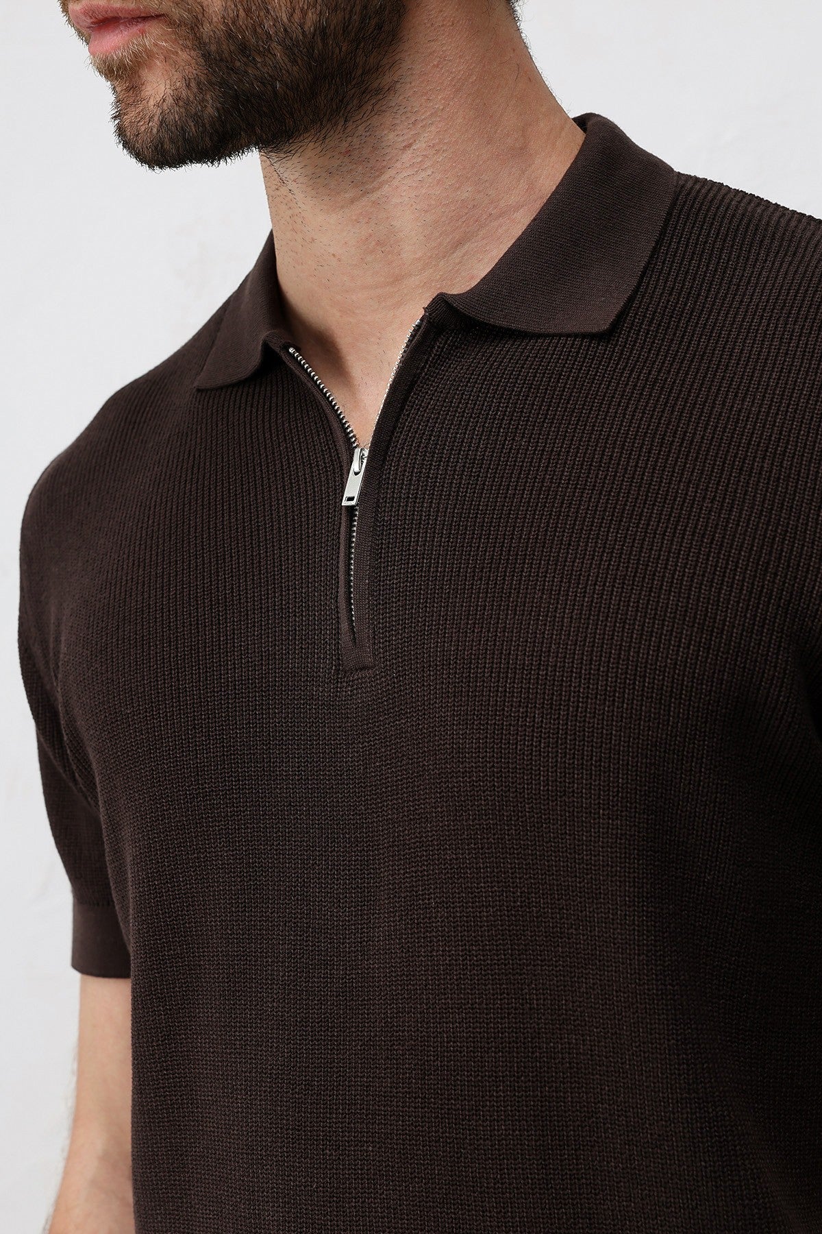 Antioch Comfort Slim Men's Zipper-Front Knit T-Shirt