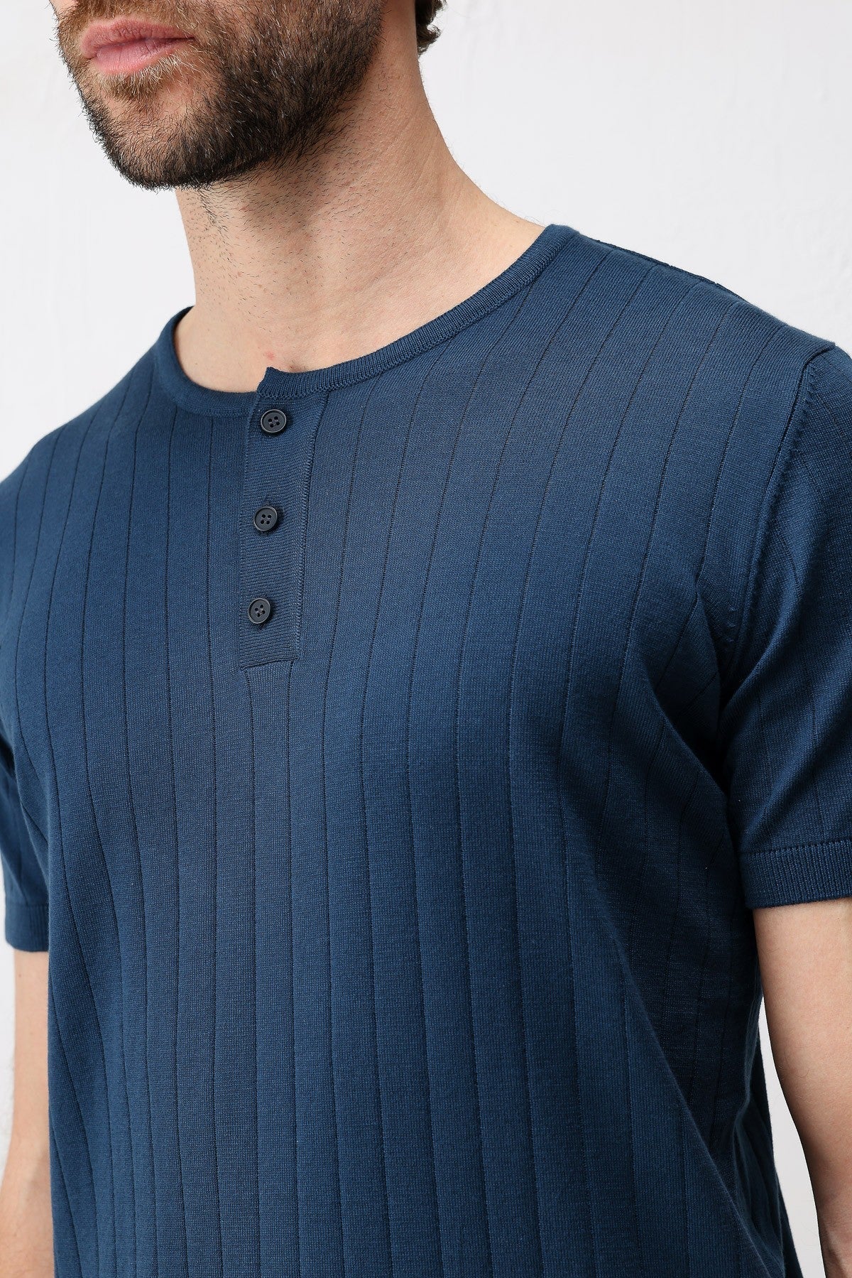Textured Men's Knit T-Shirt