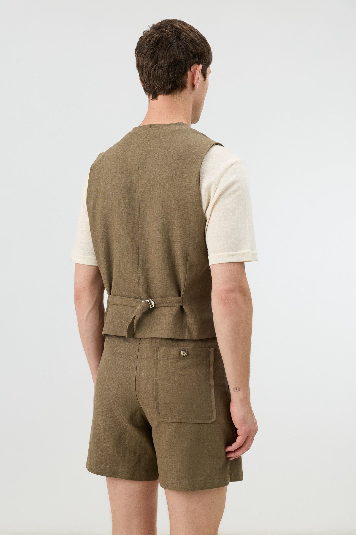 Antioch Men's Vest with Linen Blend and Herringbone Pattern