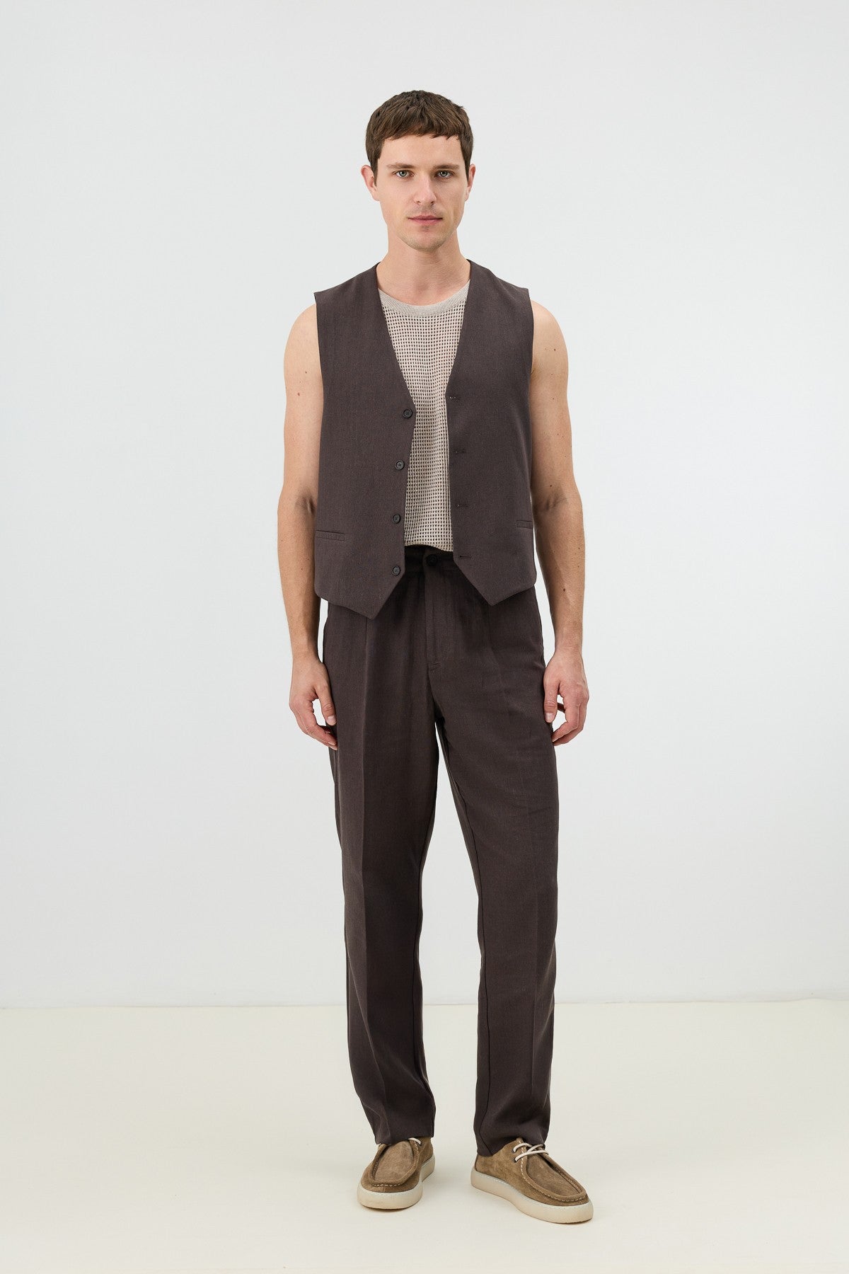 Antioch Men's Vest with Linen Blend and Herringbone Pattern