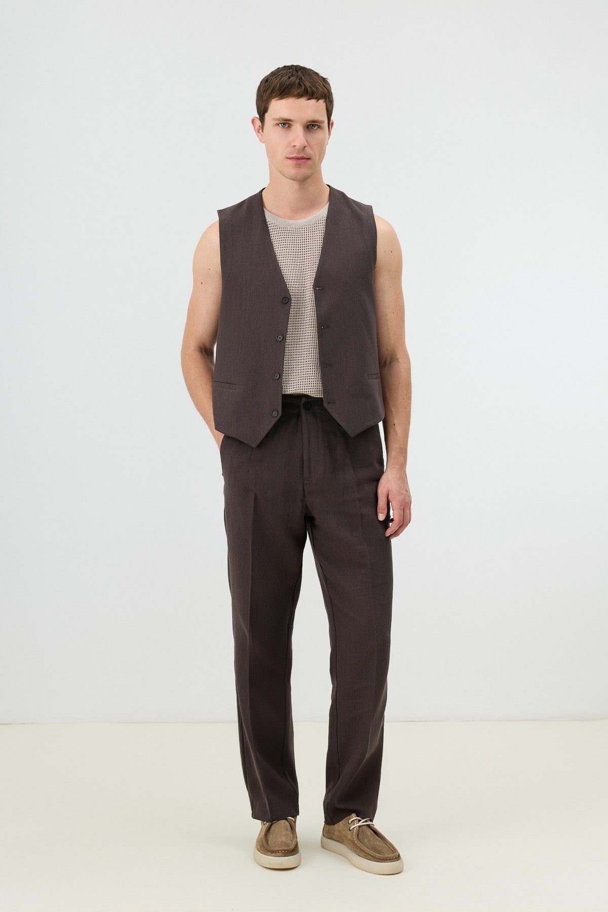 Antioch Men's Vest with Linen Blend and Herringbone Pattern
