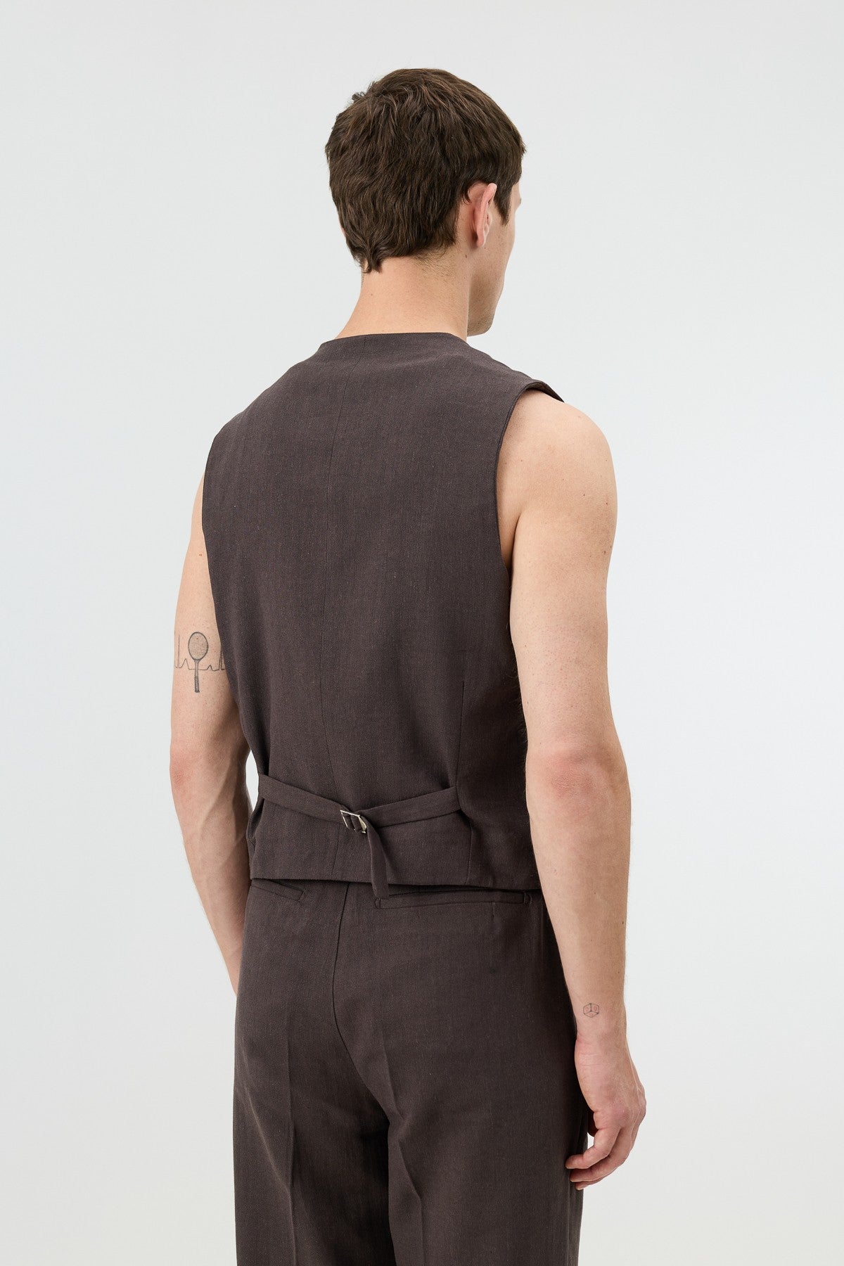 Antioch Men's Vest with Linen Blend and Herringbone Pattern