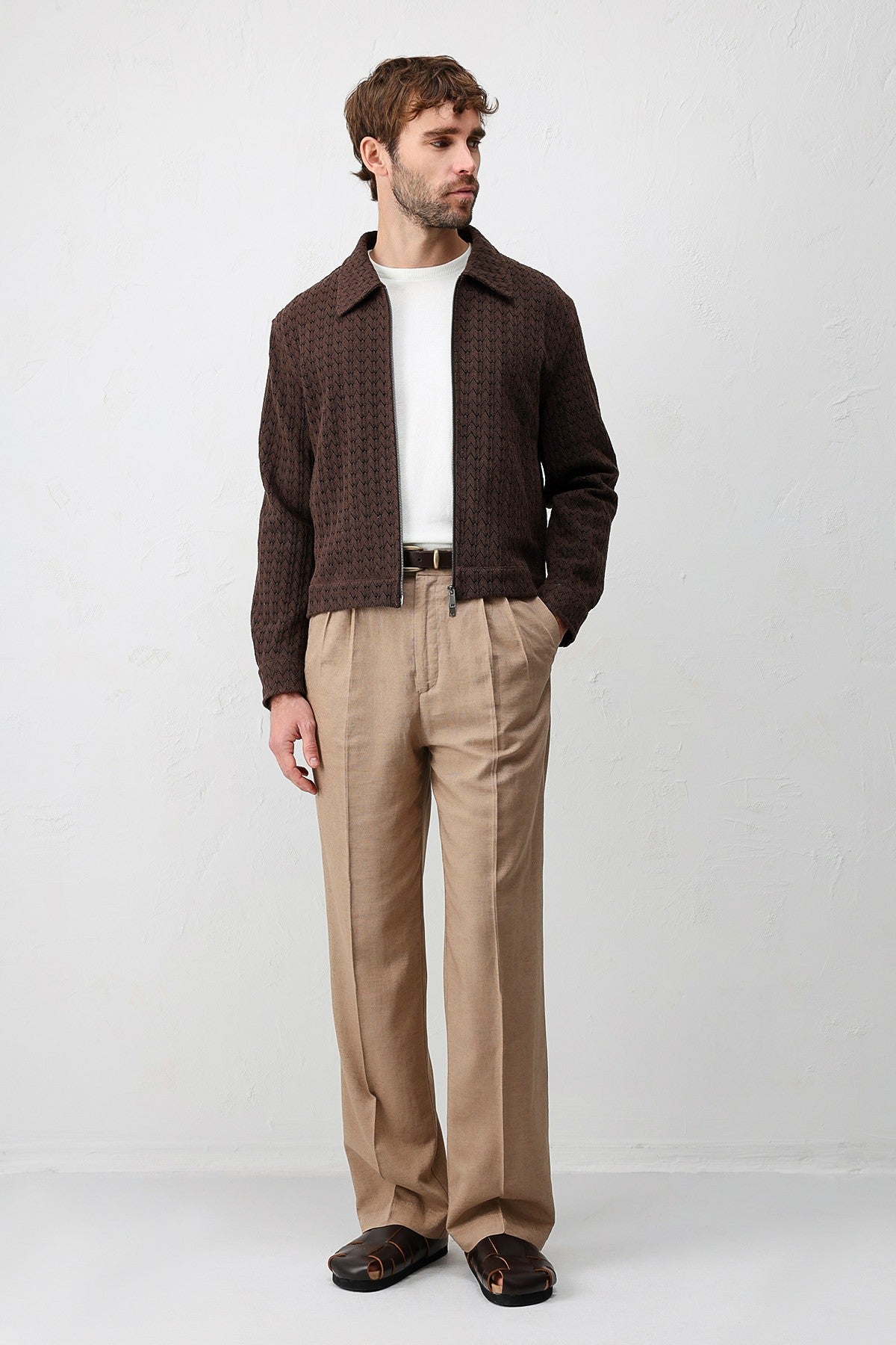 Men's Jacket with Zipper and Antioch Texture