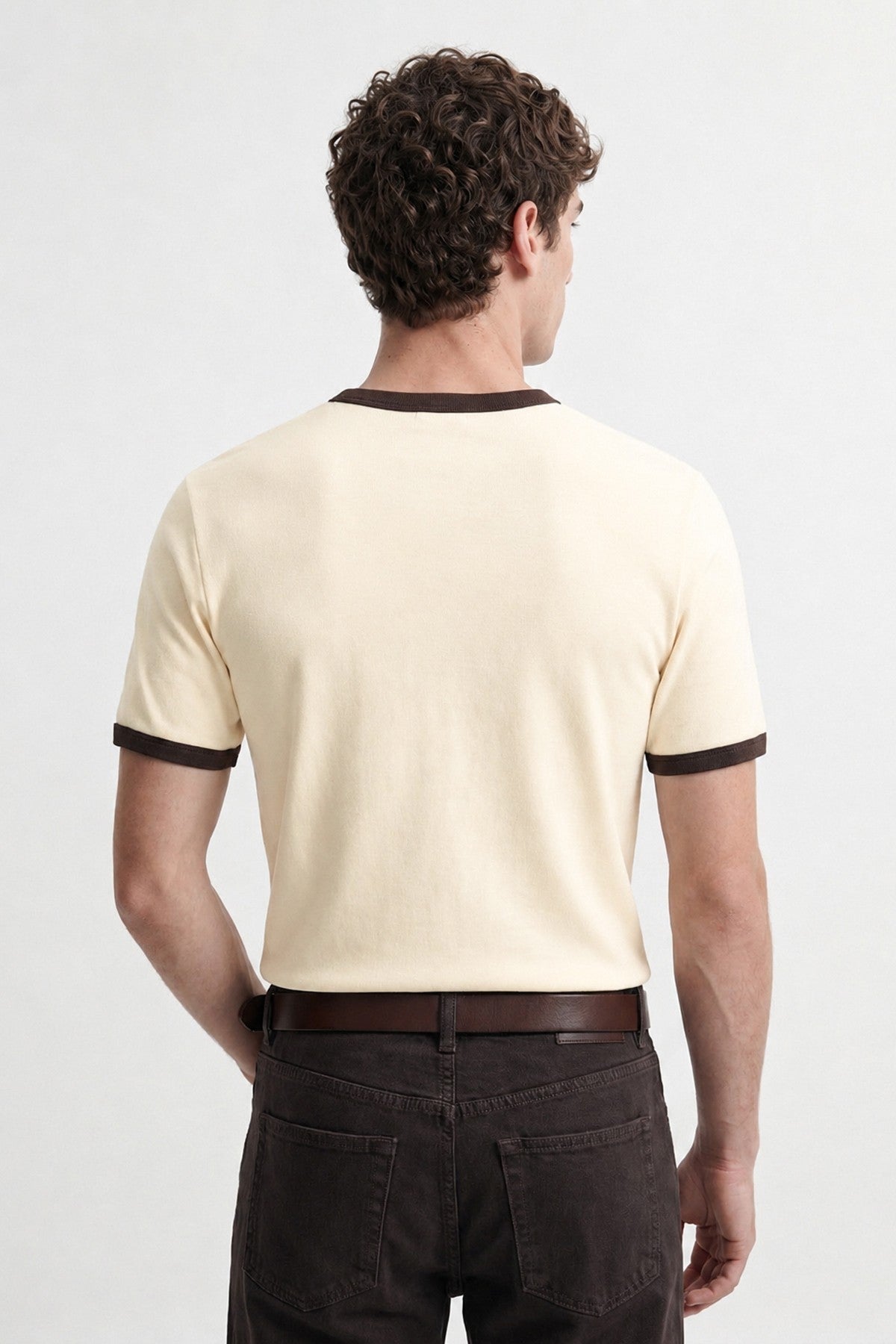 Men's T-Shirt with Contrast Collar