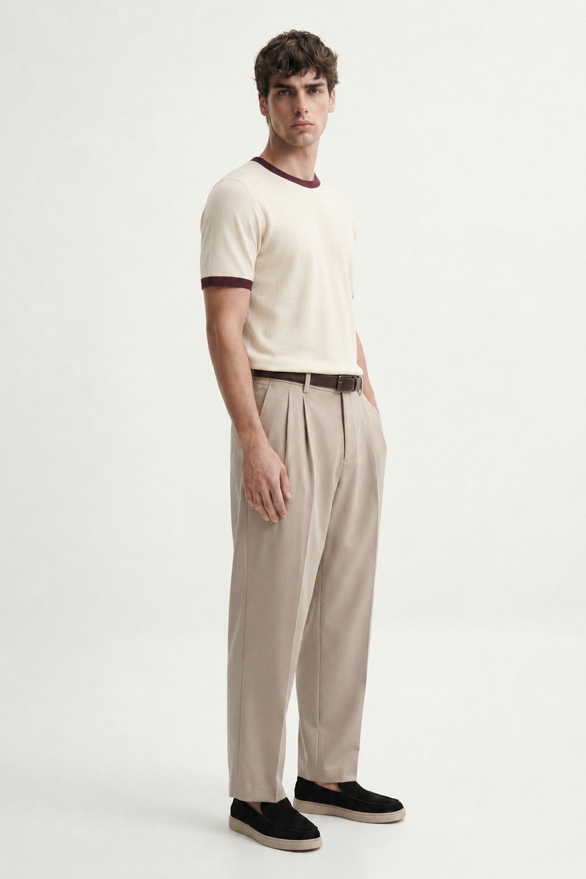 Men's T-Shirt with Contrast Collar