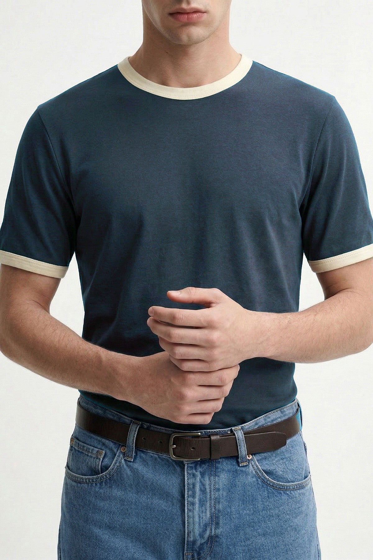 Men's T-Shirt with Contrast Collar