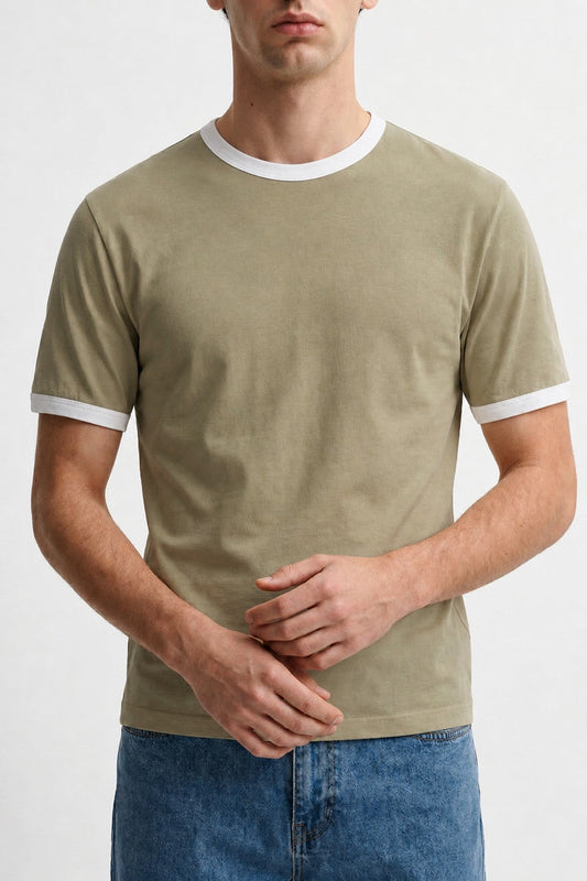 Men's T-Shirt with Contrast Collar
