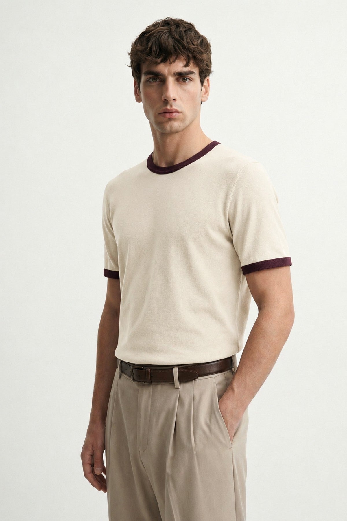 Men's T-Shirt with Contrast Collar