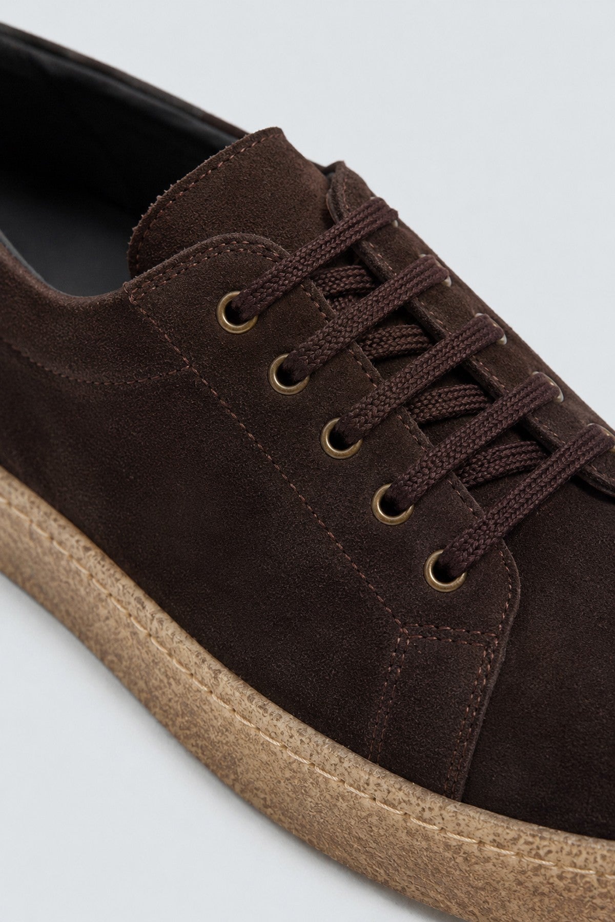 Contrast-Based 100% Suede Sneaker