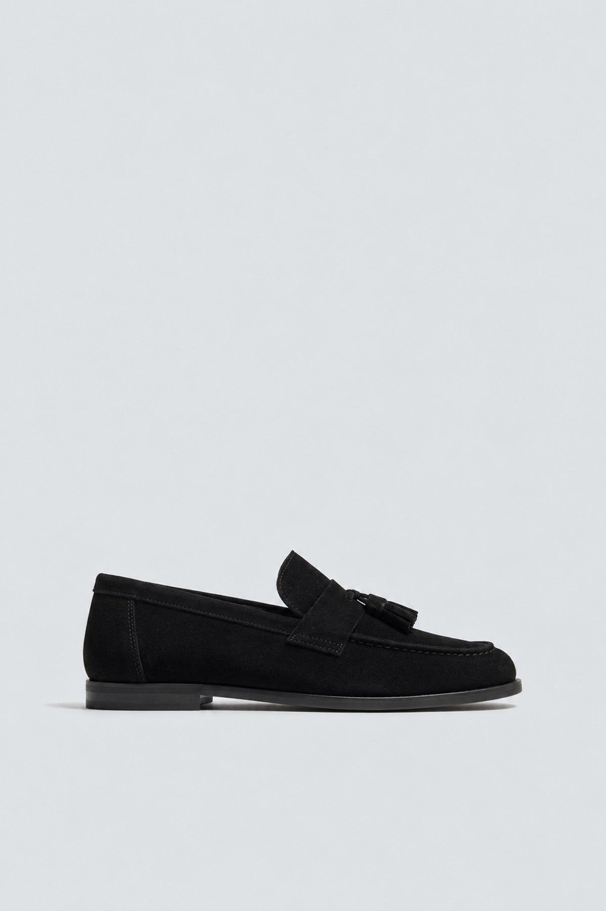 100% Suede Shoes with Tassels