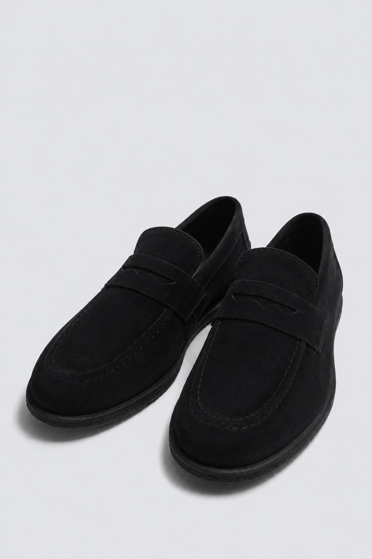 100% Suede Loafer with a Thin Sole