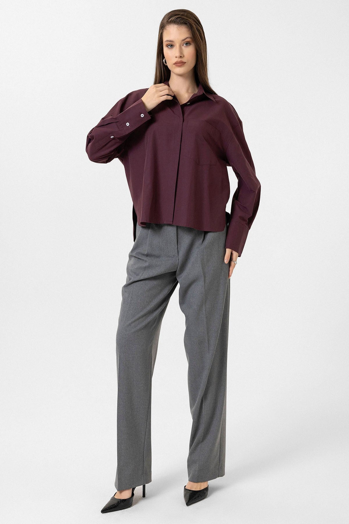Antioch Women's Basic Poplin Shirt