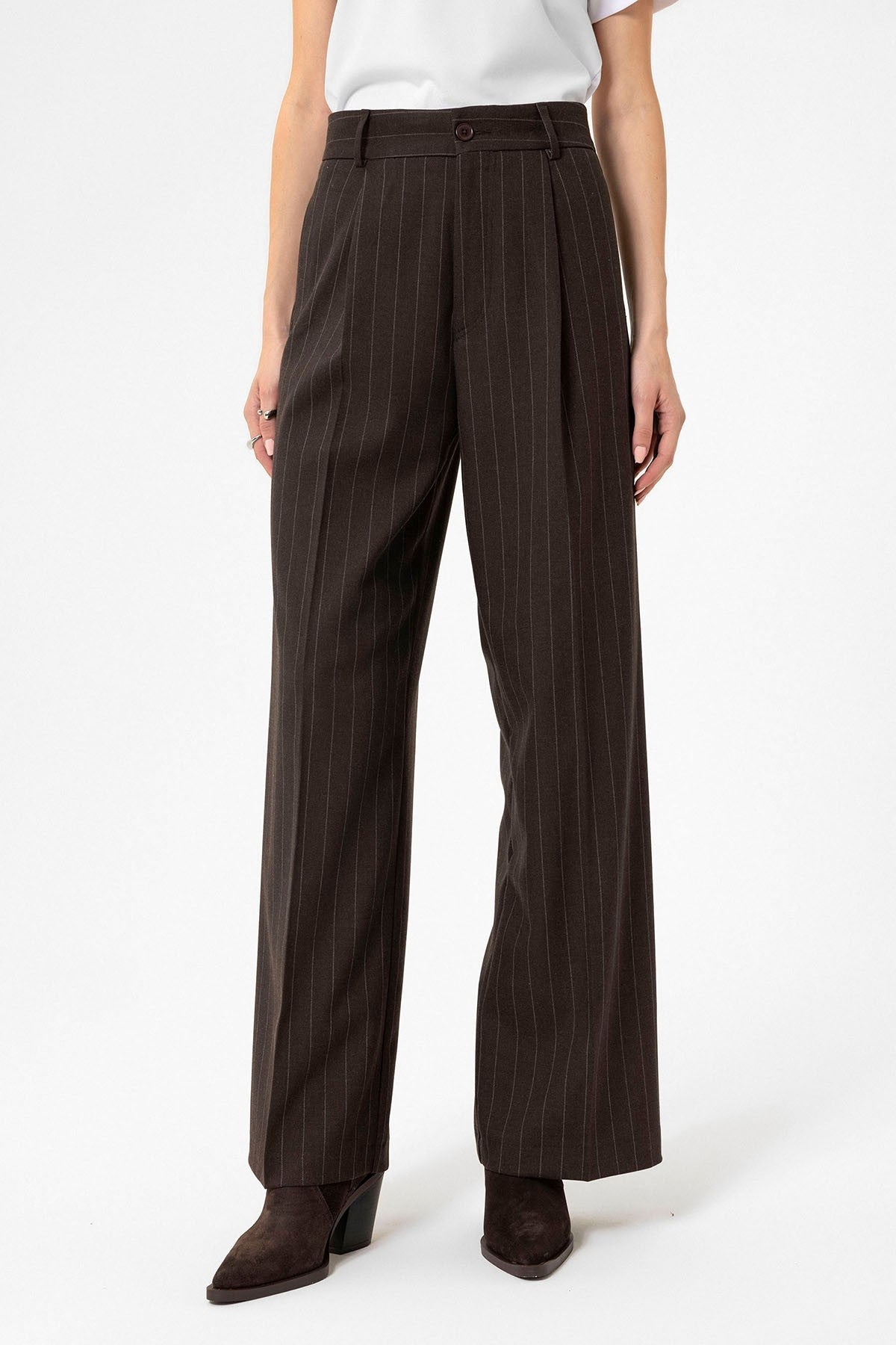 Antioch Women's High-Waisted Pleated Striped Pants
