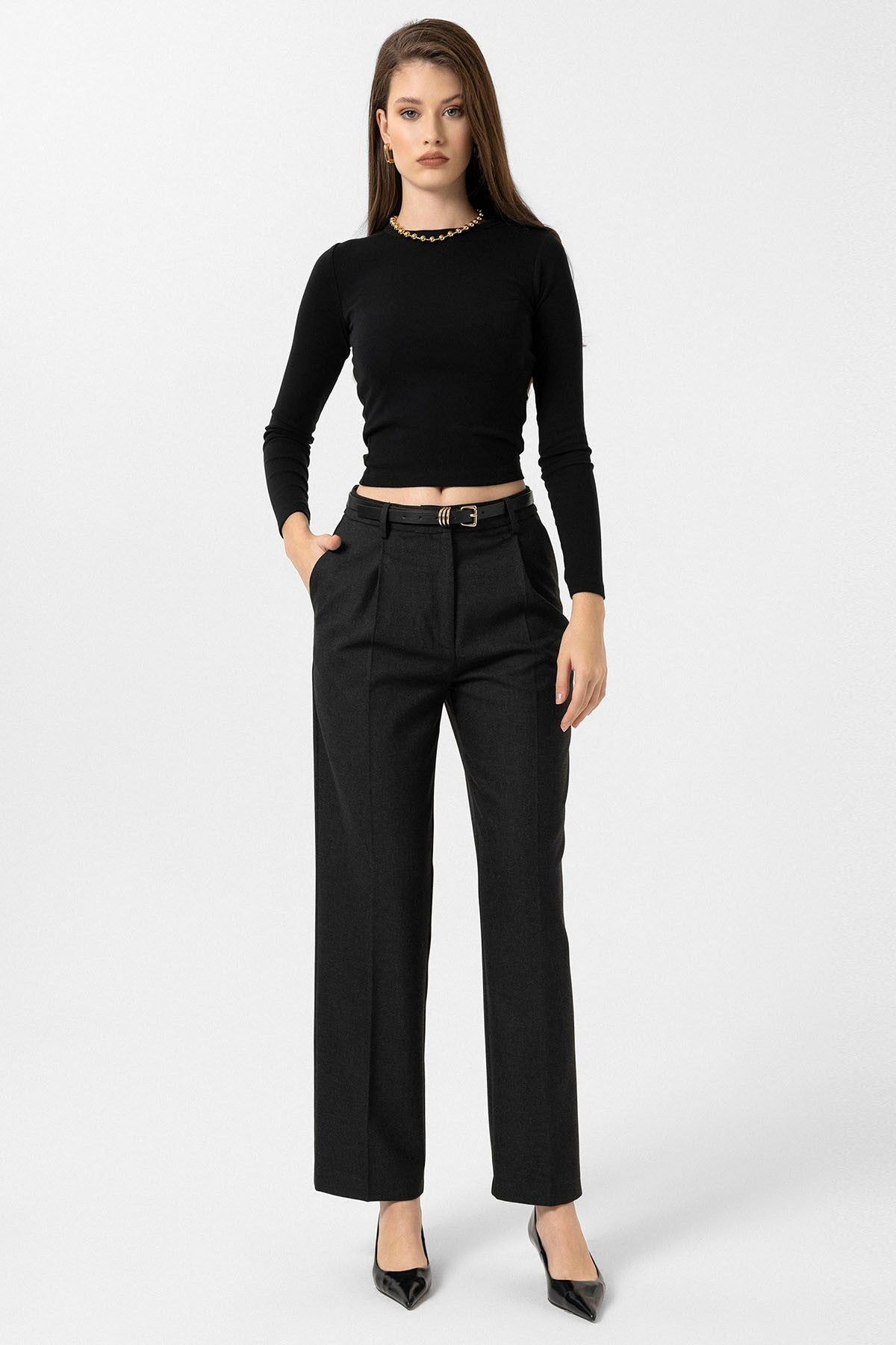 Antioch Women's High-Waisted Pleated Pants