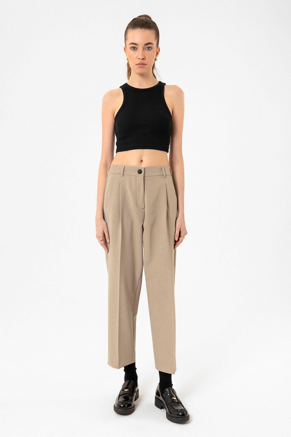 Antioch Women's High-Waisted Straight-Fit Cropped Pants