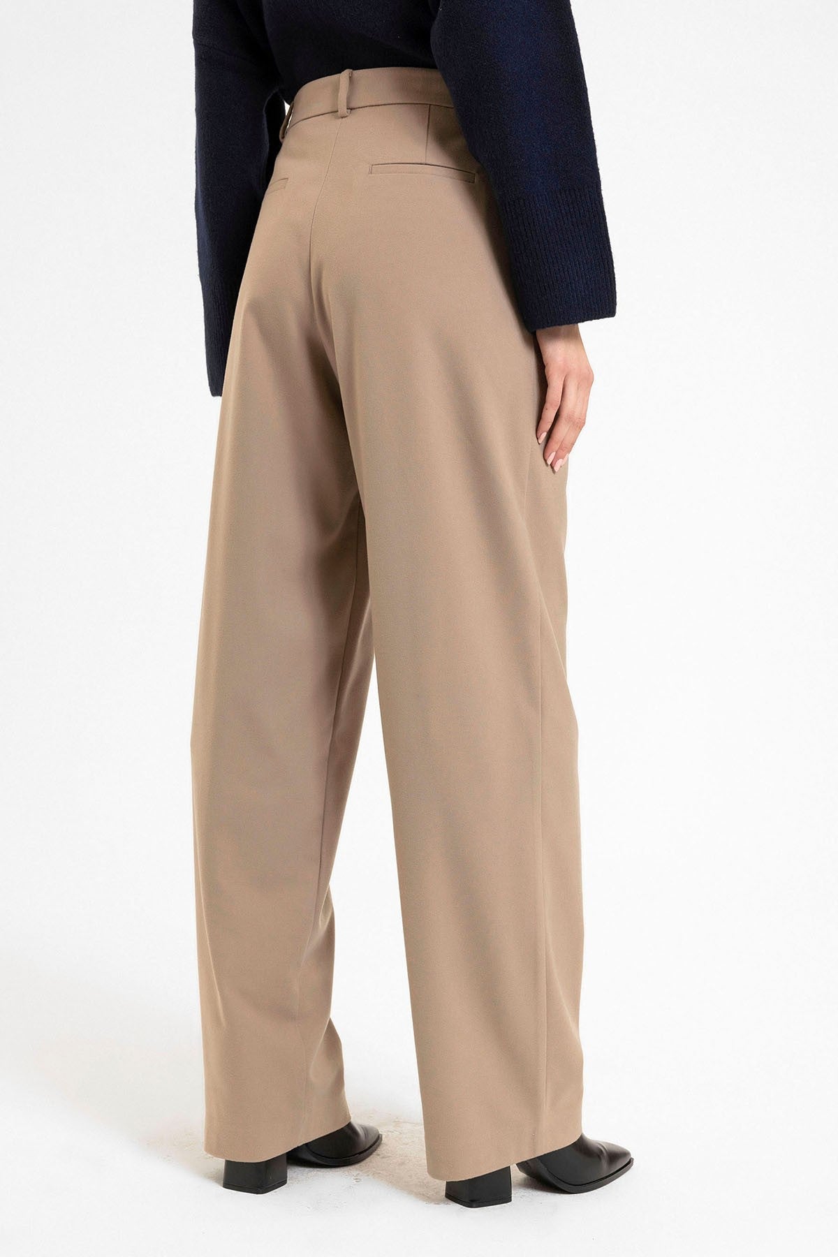 Women's High-Waisted Pants with Seam Details, Straight Fit