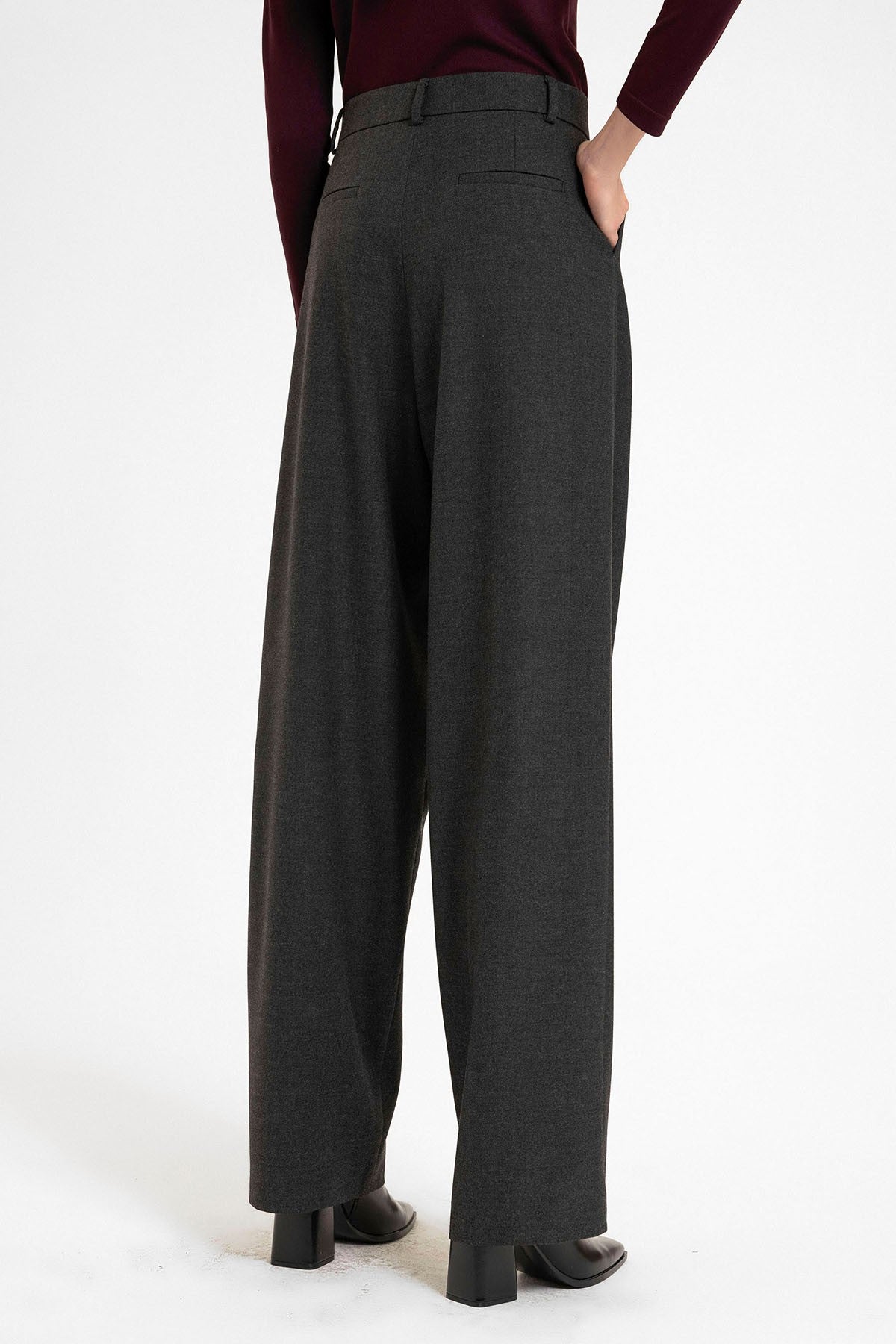 Women's High-Waisted Pants with Seam Details, Straight Fit