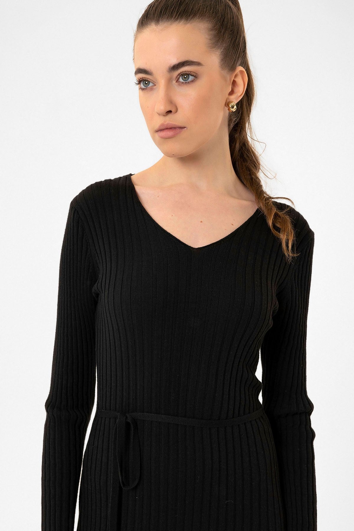 Antioch Women's Ribbed Midi Knit Dress