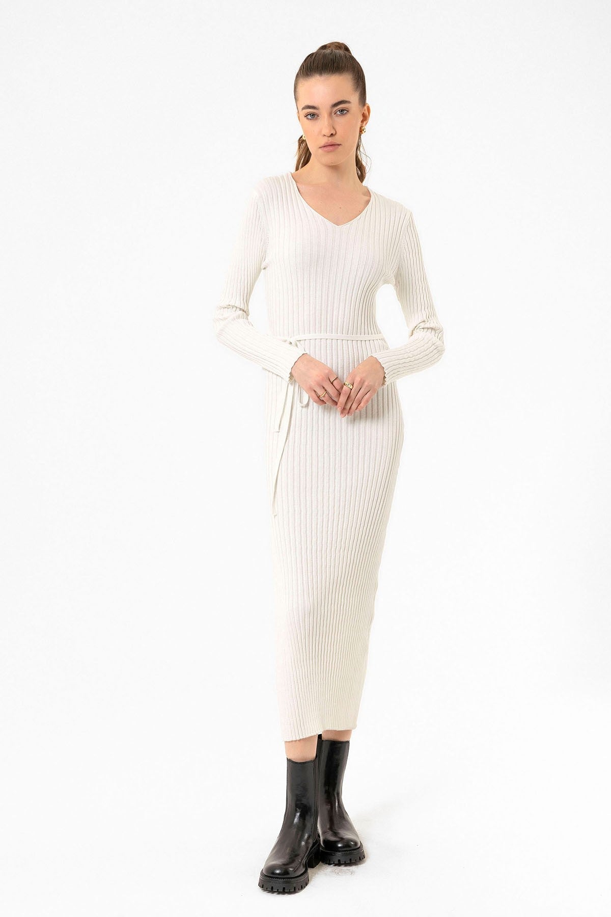 Antioch Women's Ribbed Midi Knit Dress