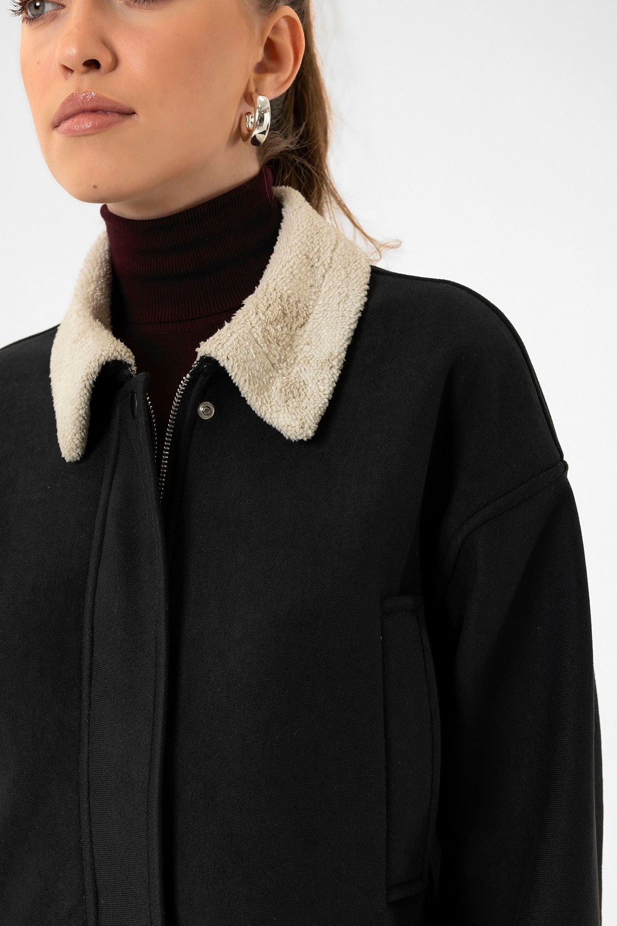 Antioch Women's Textured Coat with Lining Details