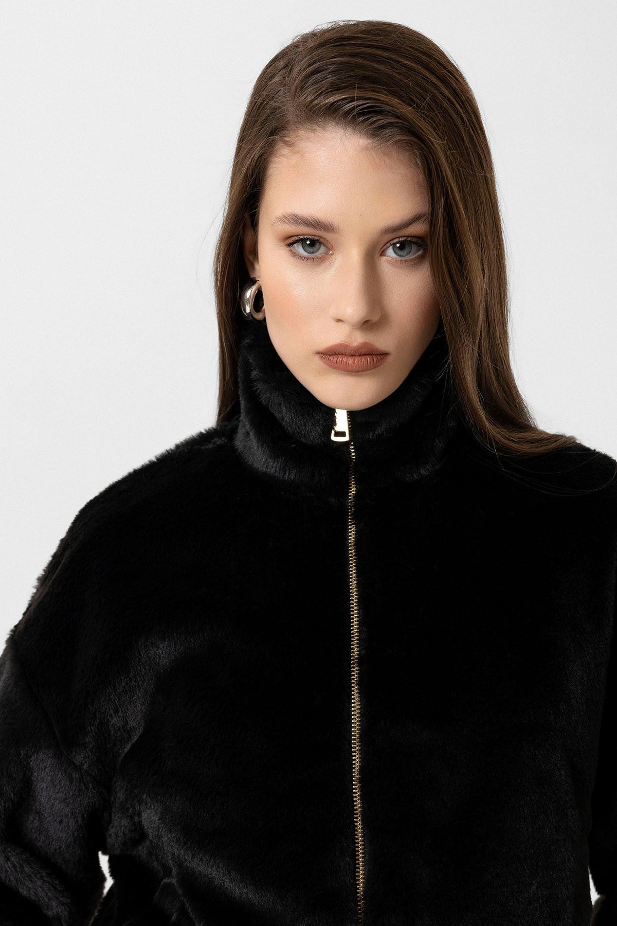 Antioch Women's Elastic-Waist Faux Fur Coat