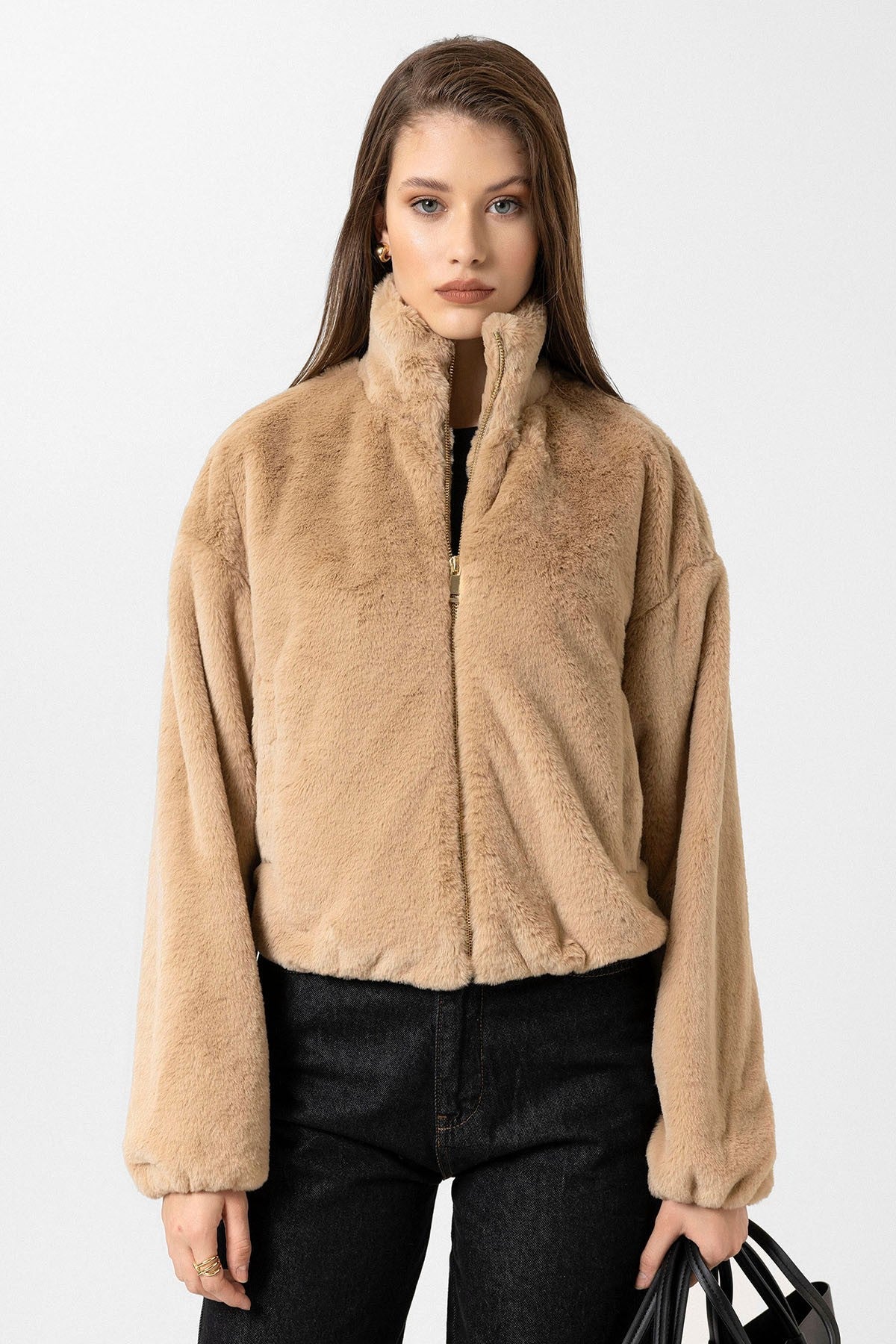 Antioch Women's Elastic-Waist Faux Fur Coat