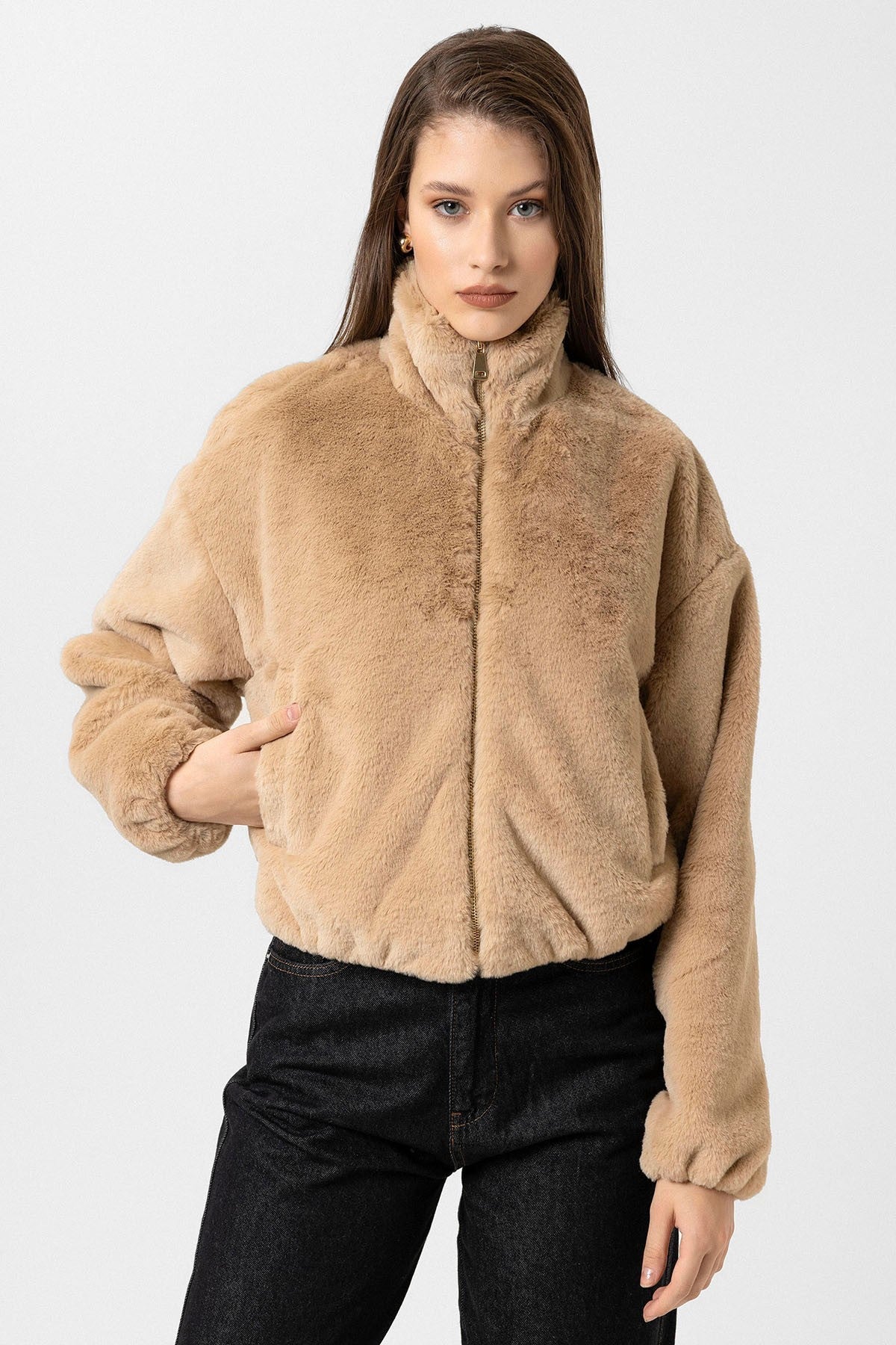 Antioch Women's Elastic-Waist Faux Fur Coat