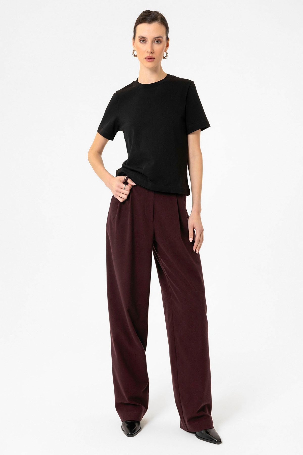 Antioch Women's Crew Neck Basic T-Shirt