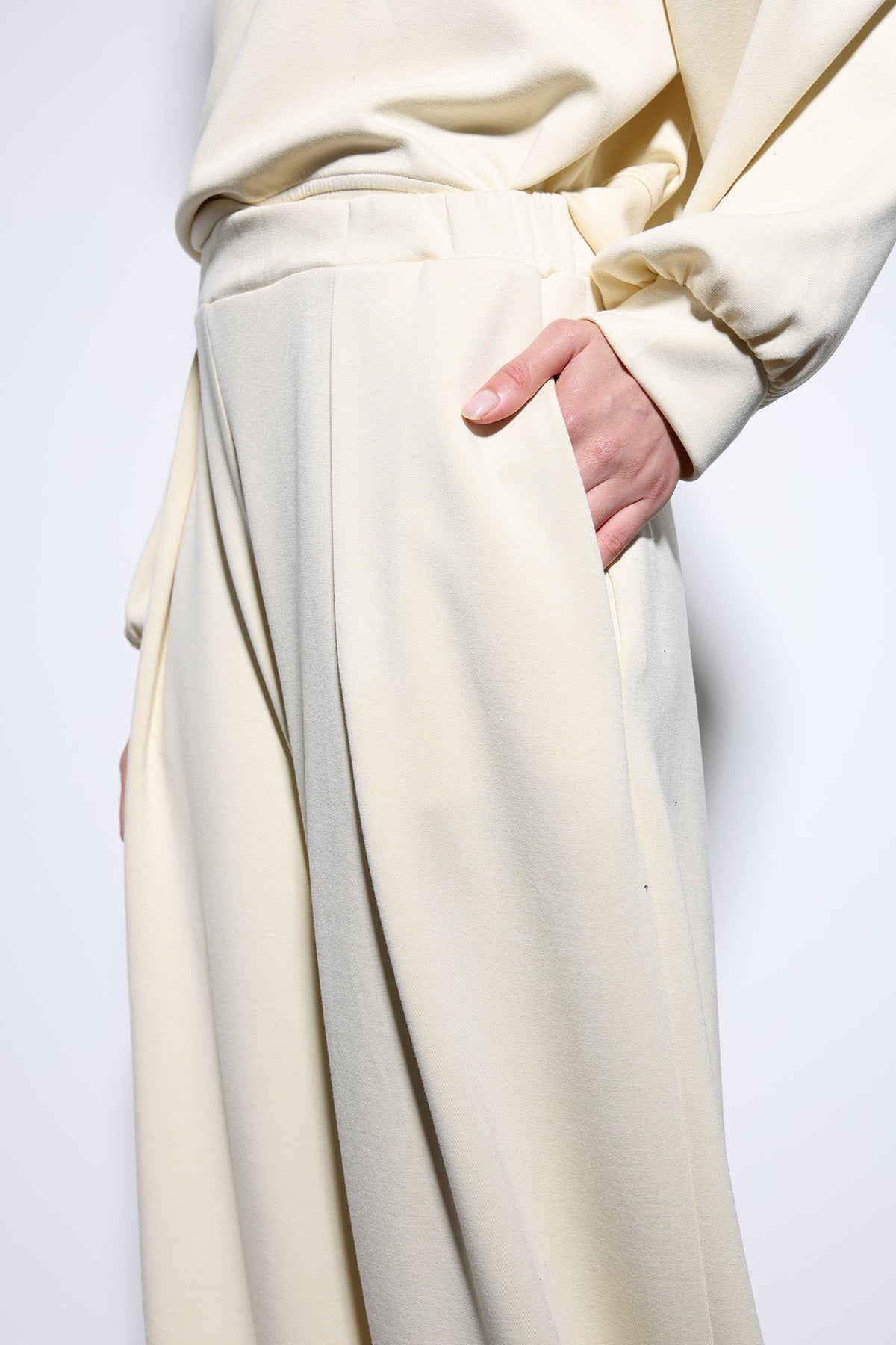 Antioch Wide-Leg Relaxed Women's Suit