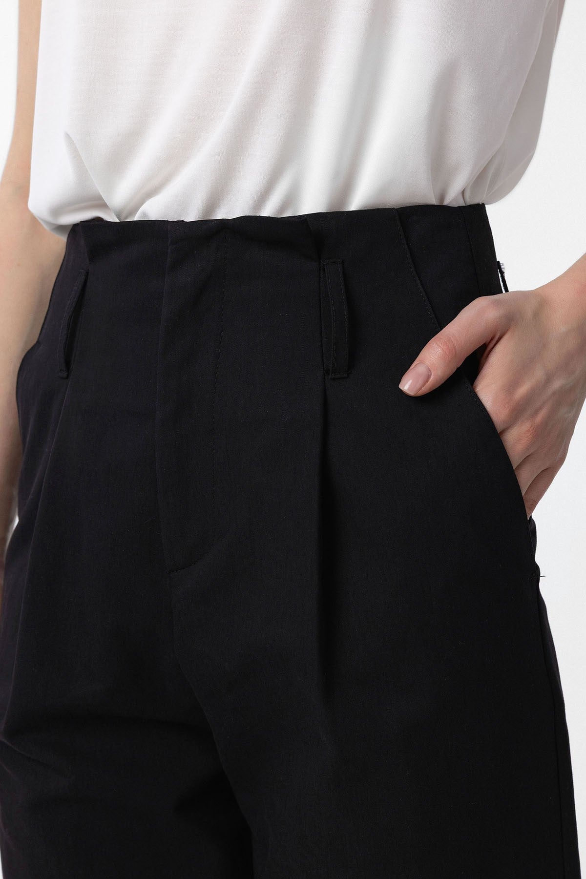 Antioch High-Waisted Button-Front Women's Pants