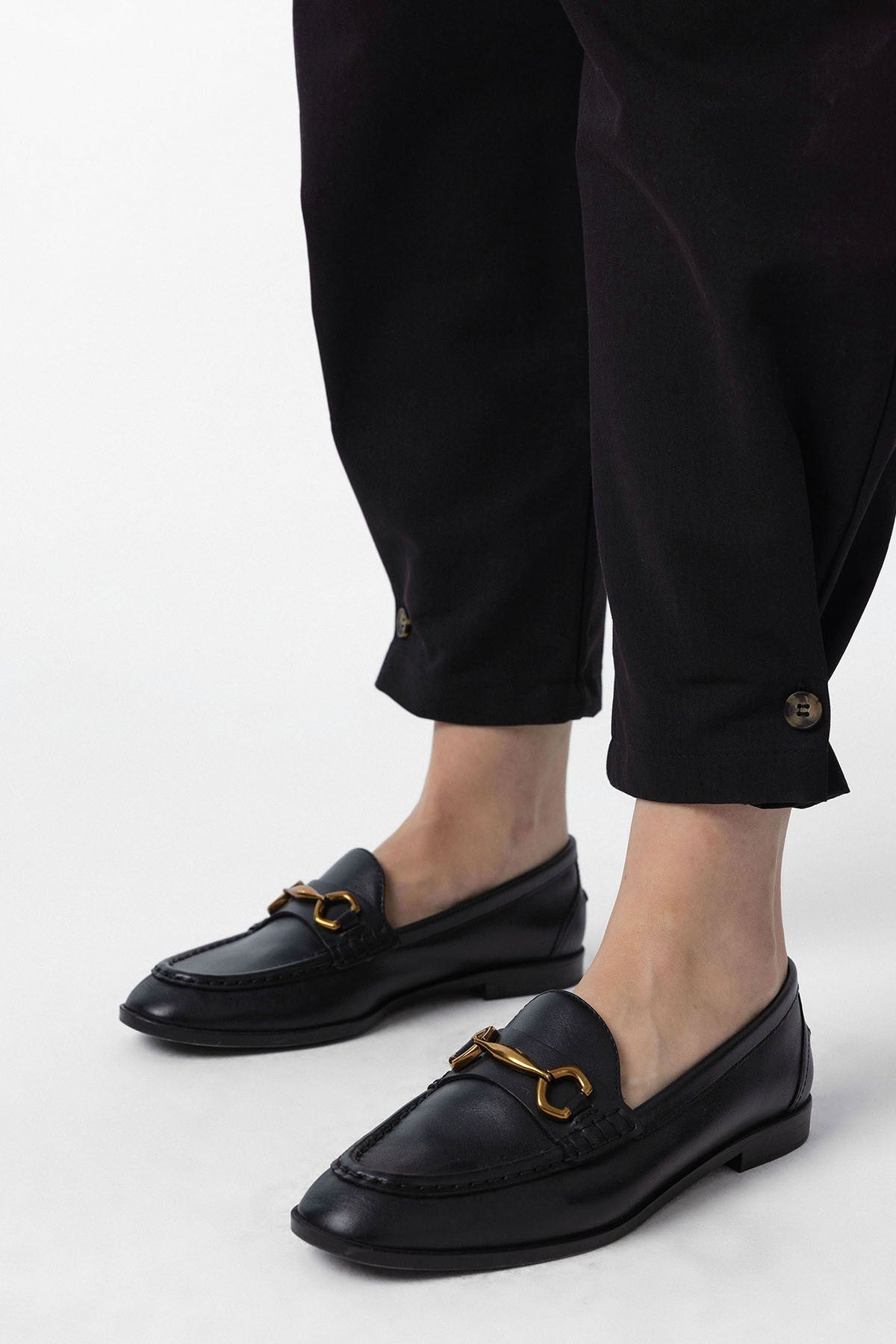 Antioch High-Waisted Button-Front Women's Pants