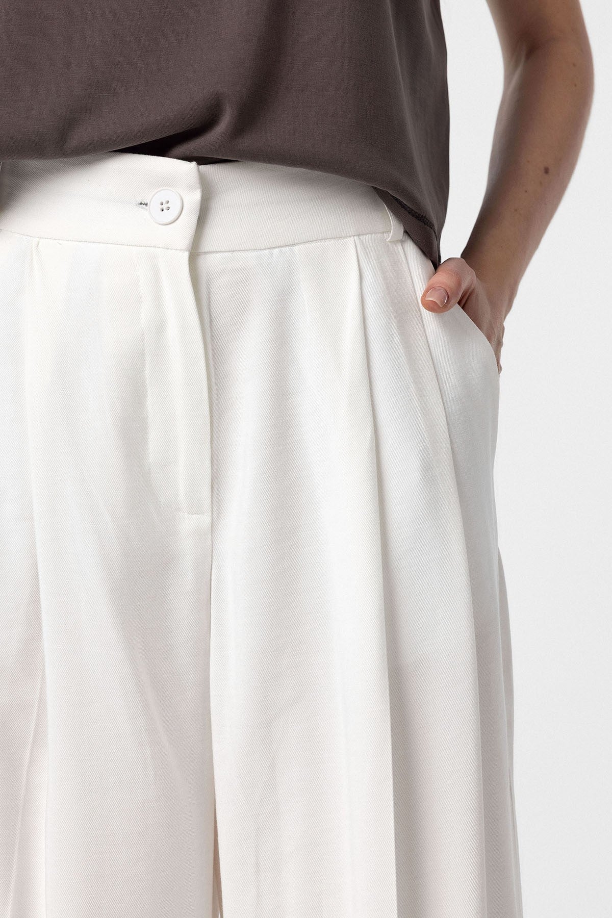 Antioch Women's Double-Pocket Pants